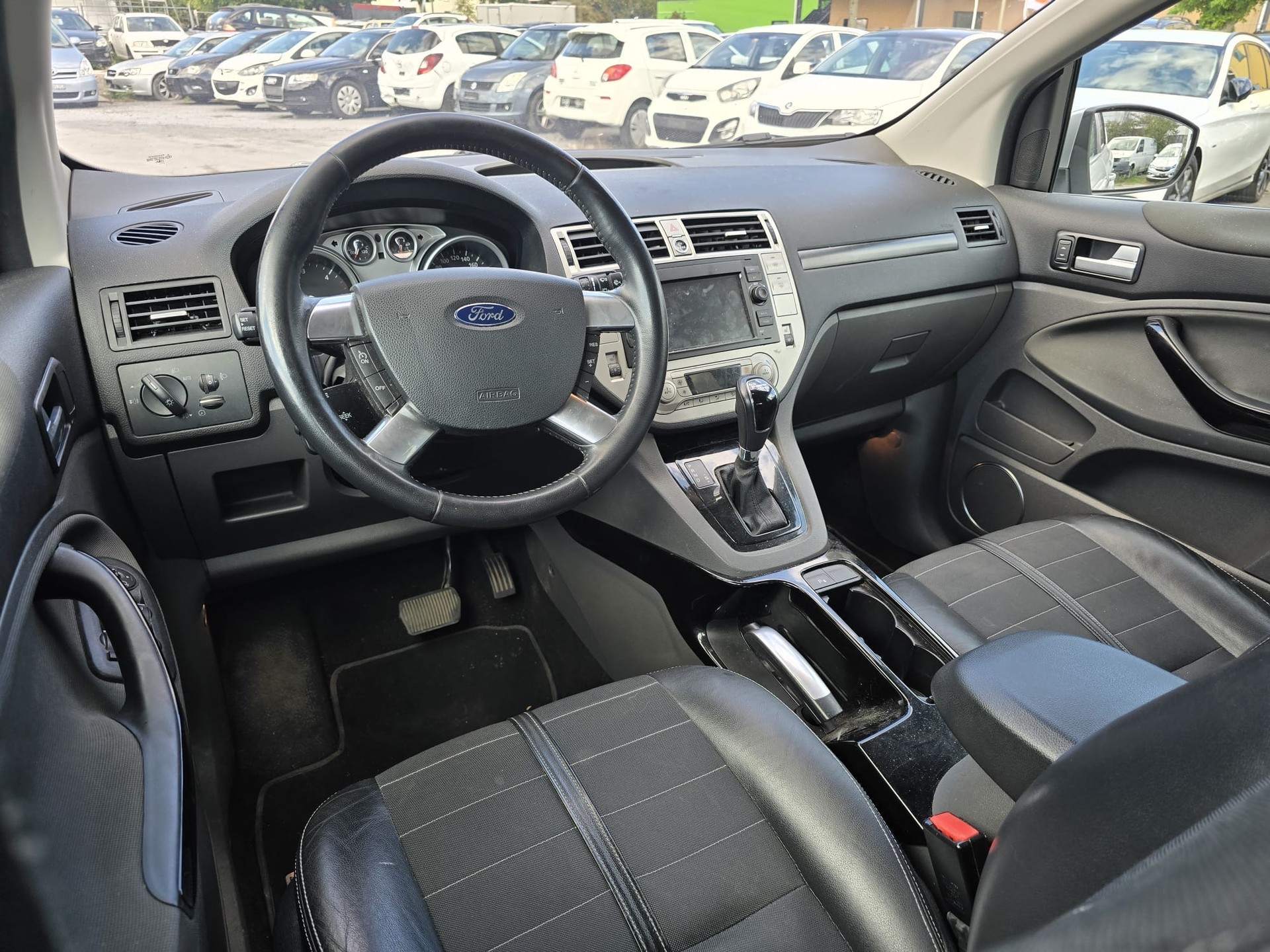 FORD Kuga 2.0 TDCi Titanium 4WD PowerShift-image-9