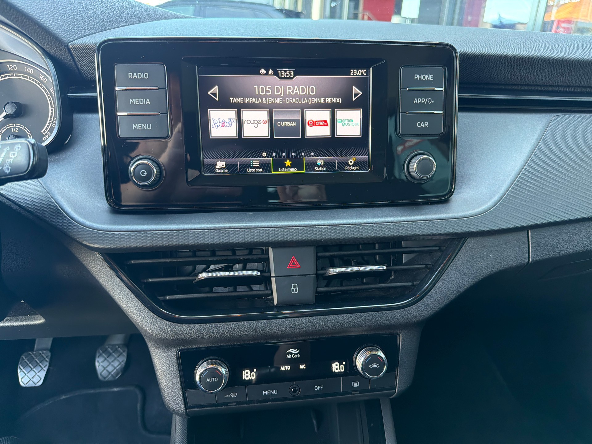SKODA Kamiq 1.0 TSI Ambition-image-10