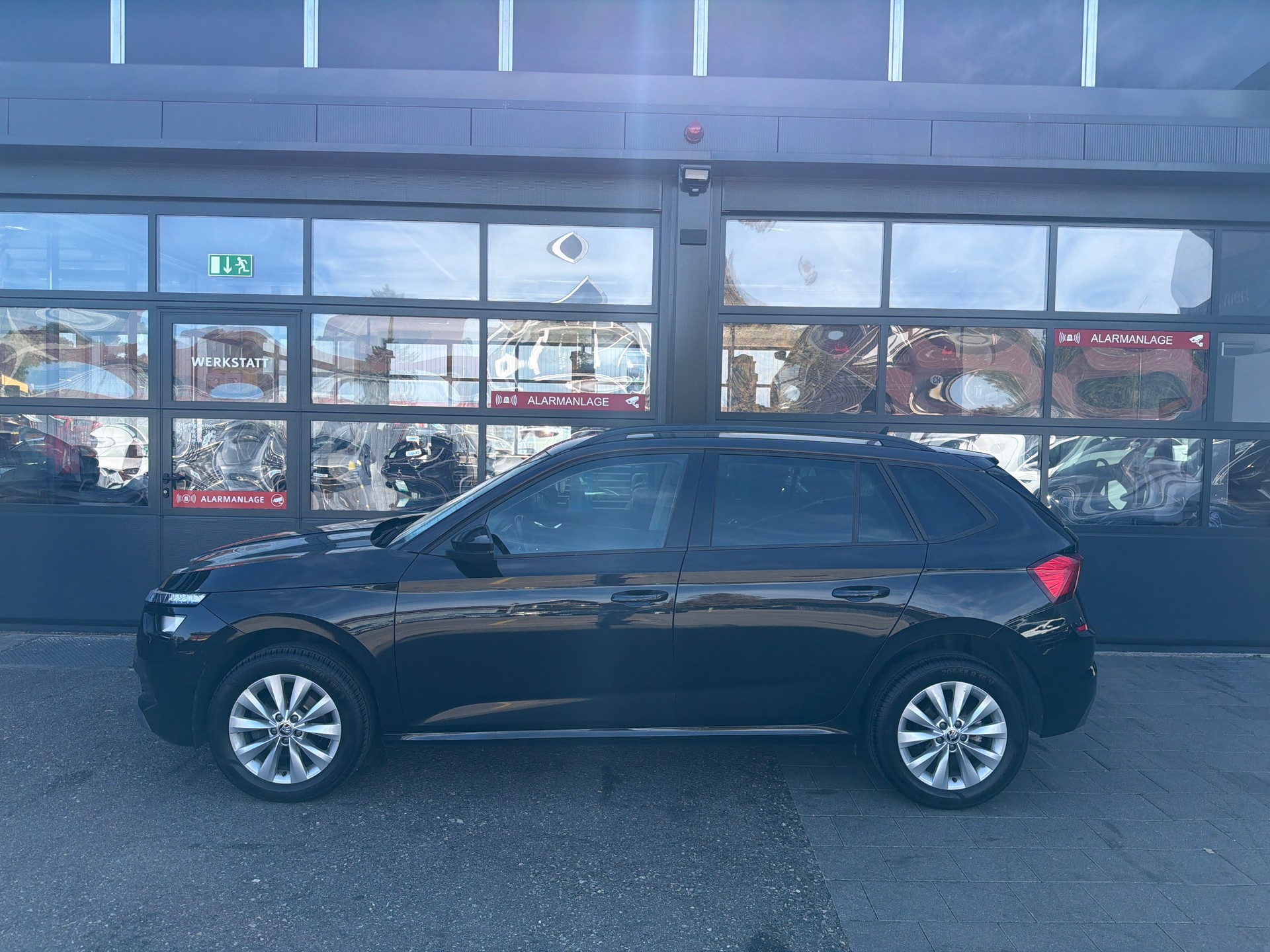 SKODA Kamiq 1.0 TSI Ambition-image-2