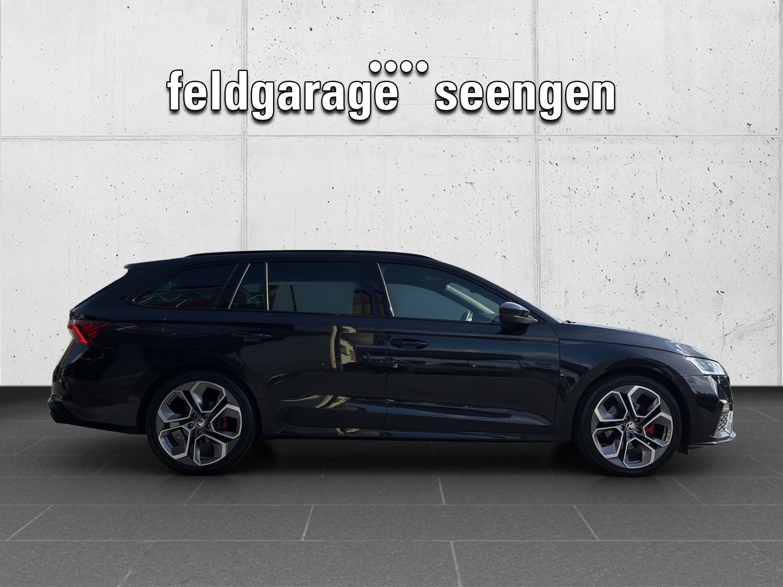 SKODA Octavia Combi 2.0 TDI DSG RS 4x4 mit AHK & Panorama-Ausstell-/Schiebedach & Rückfahrkamera-image-3
