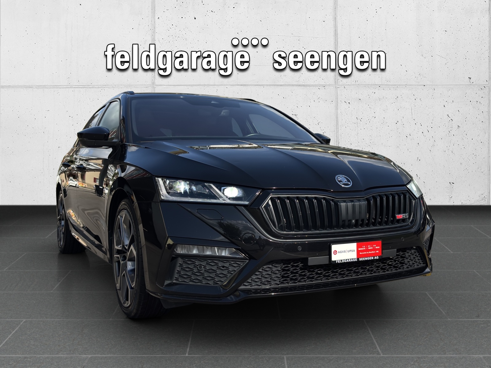 SKODA Octavia Combi 2.0 TDI DSG RS 4x4 mit AHK & Panorama-Ausstell-/Schiebedach & Rückfahrkamera-image-2