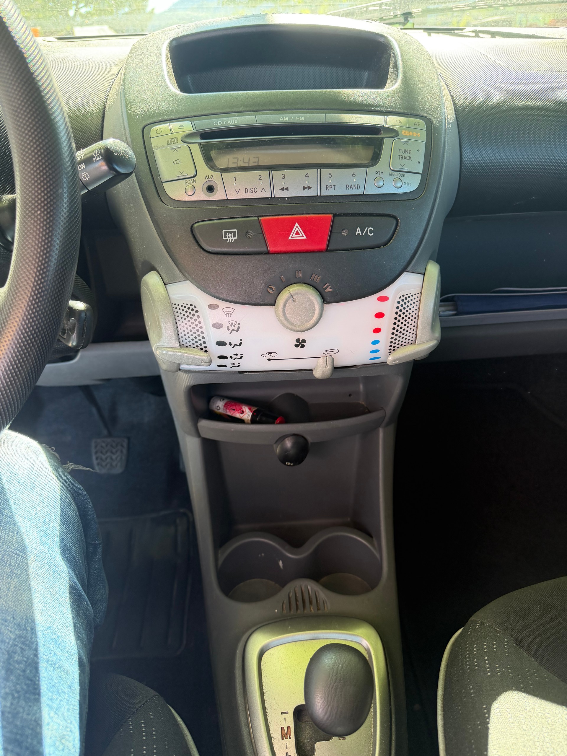 PEUGEOT 107 1.0 Swiss Edition BMP5-image-6