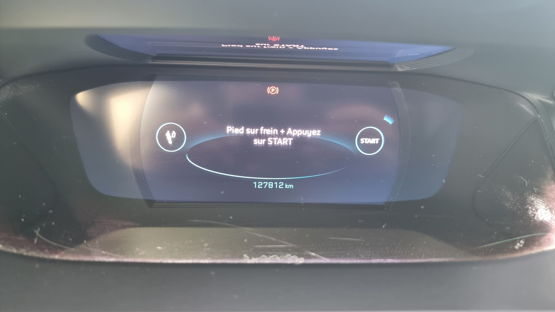 PEUGEOT 2008 1.5 BlueHDi Allure Pack EAT8-image-6