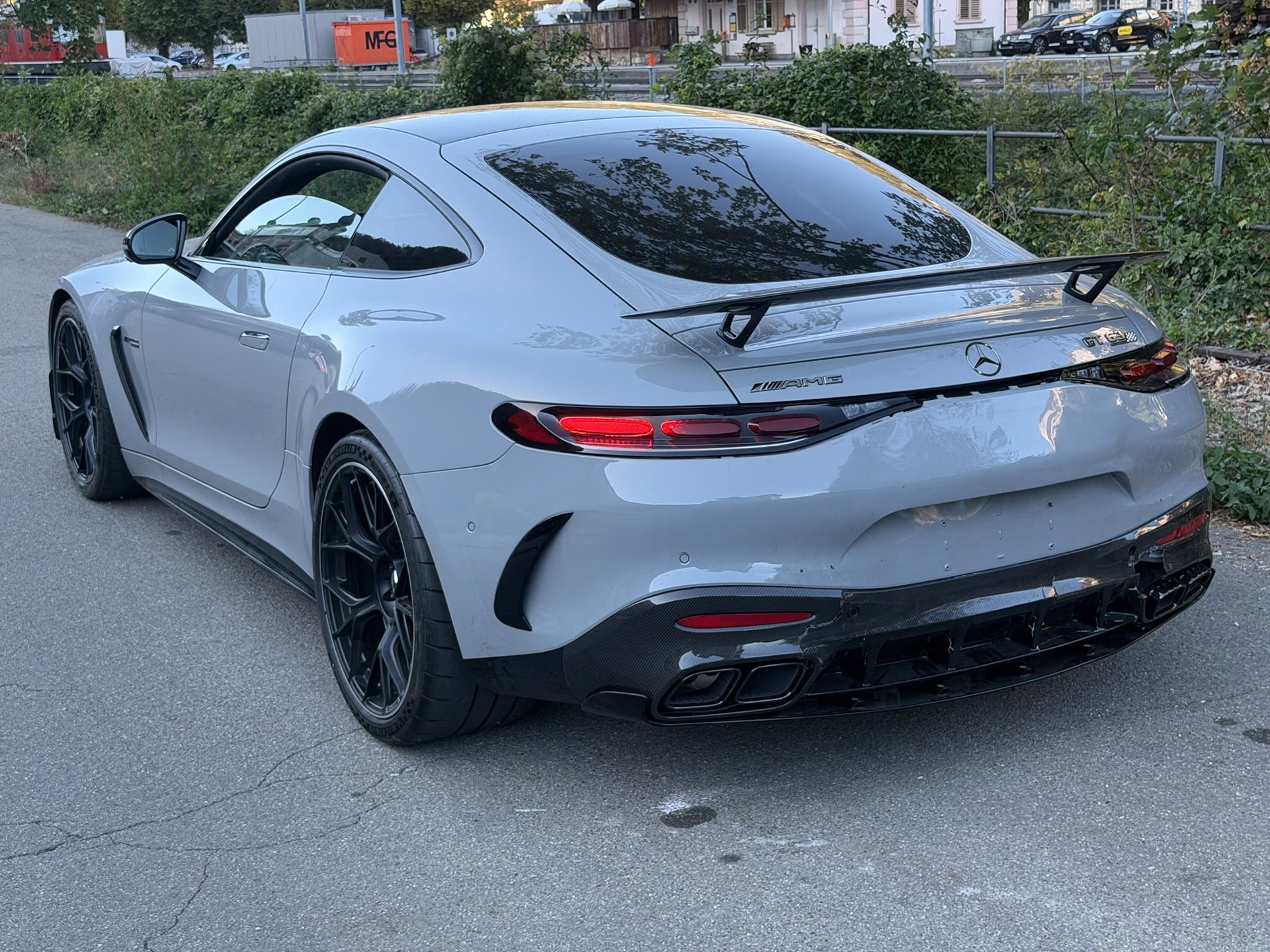 MERCEDES-BENZ AMG GT 63 PRO 4Matic+ Executive Edition-image-7