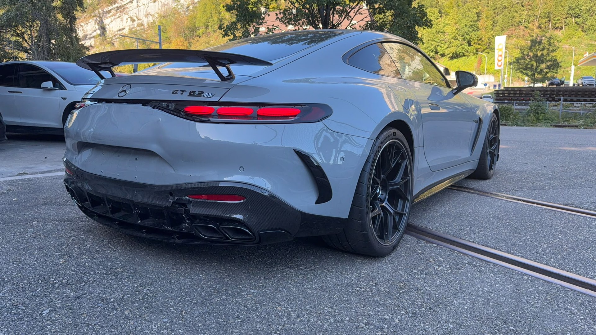 MERCEDES-BENZ AMG GT 63 PRO 4Matic+ Executive Edition-image-2