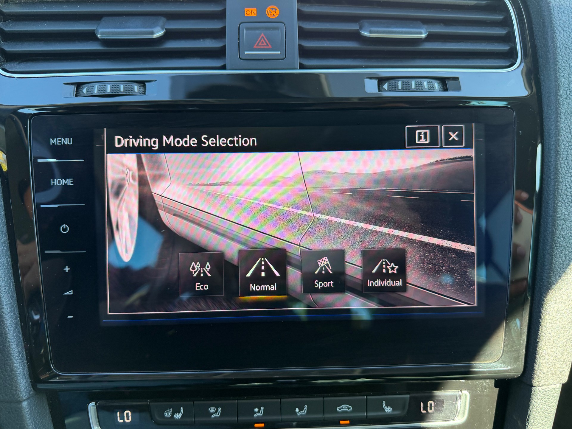 VW Golf Variant 2.0 TDI Highline 4Motion DSG-image-19