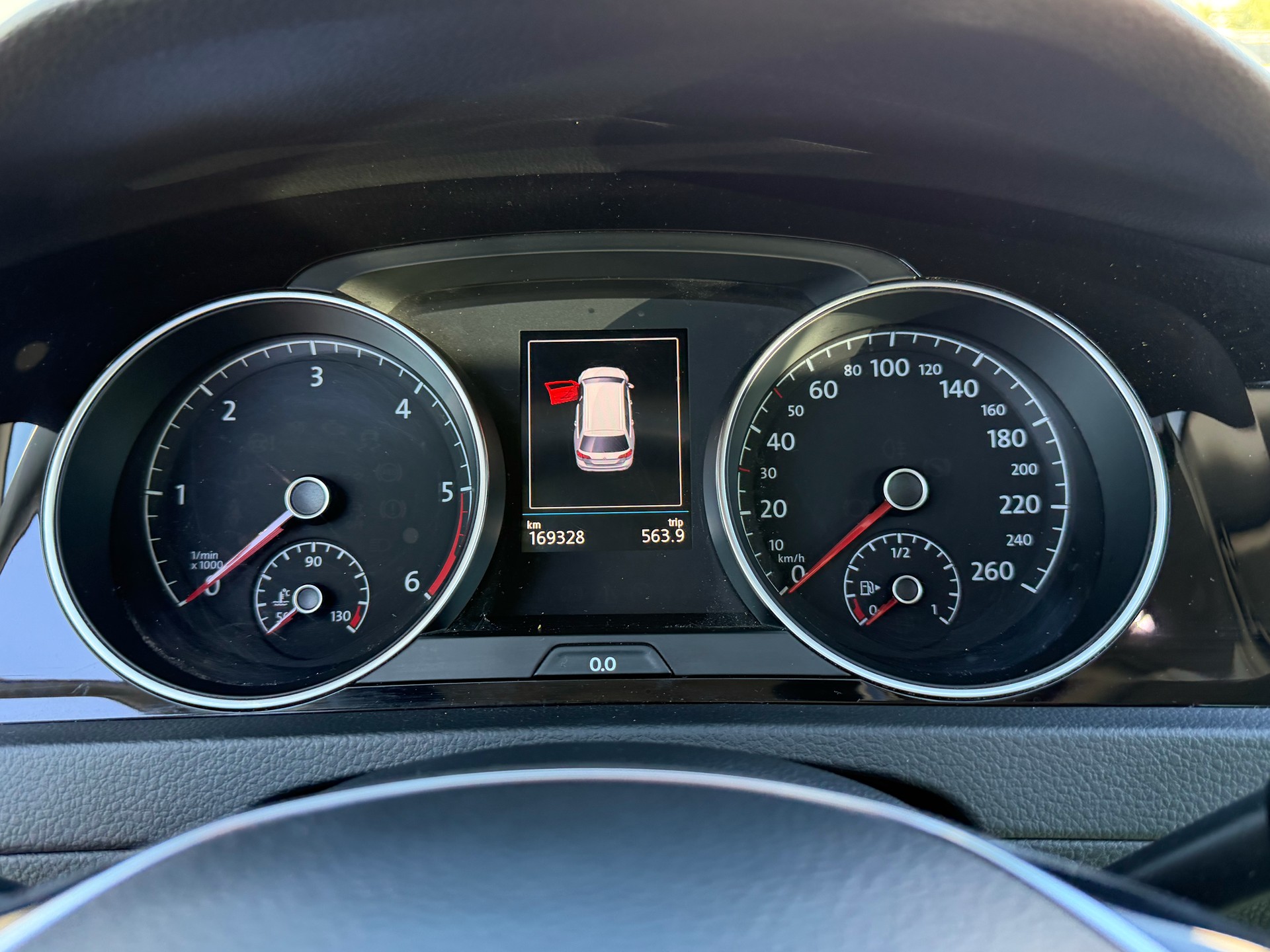 VW Golf Variant 2.0 TDI Highline 4Motion DSG-image-14