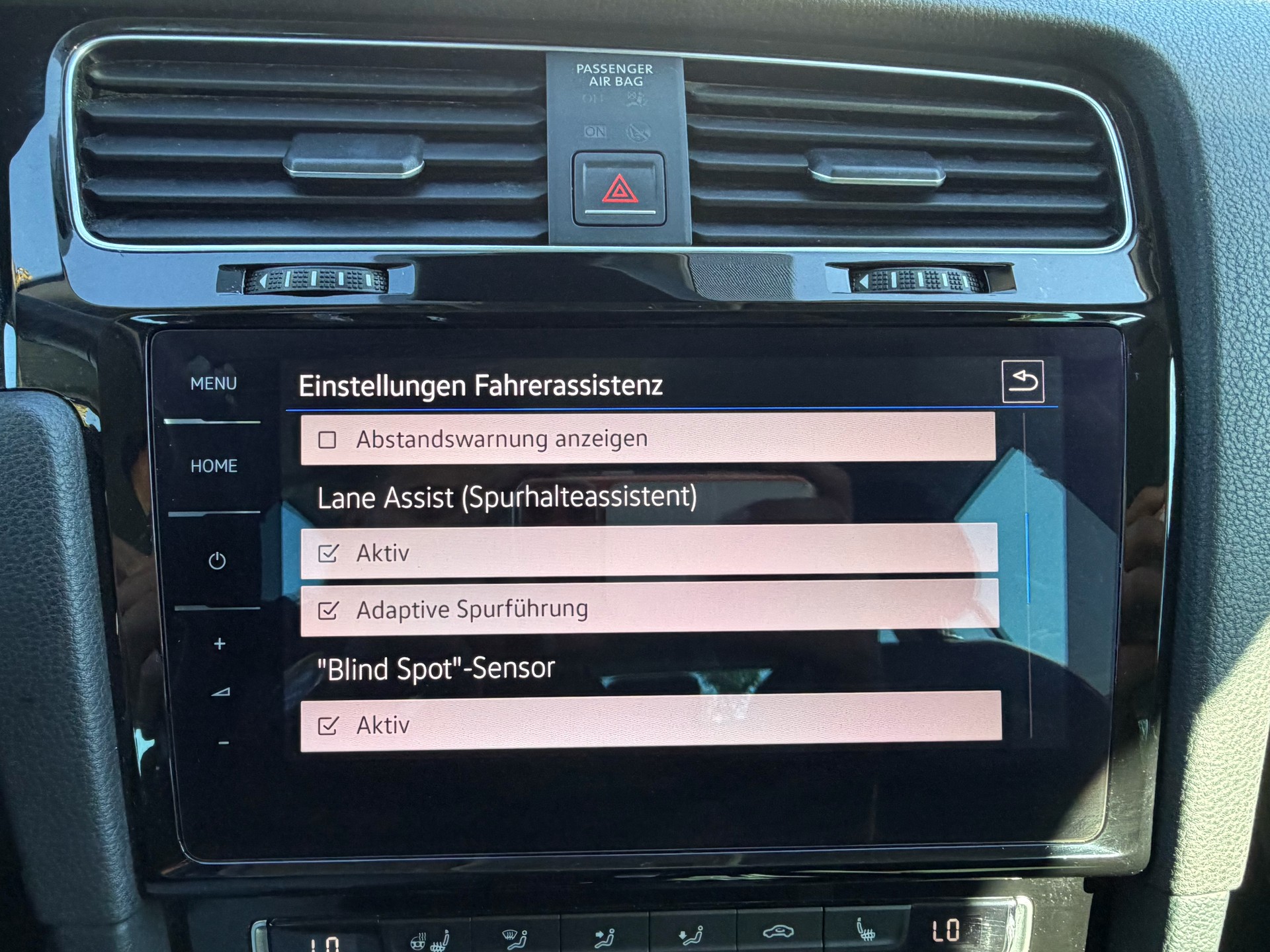 VW Golf Variant 2.0 TDI Highline 4Motion DSG-image-25