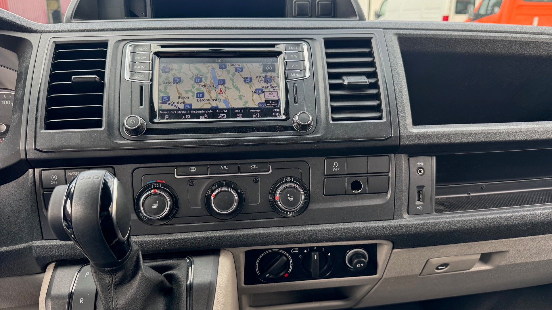 VW T6 Caravelle 2.0 Bi-TDI 4Motion-image-14