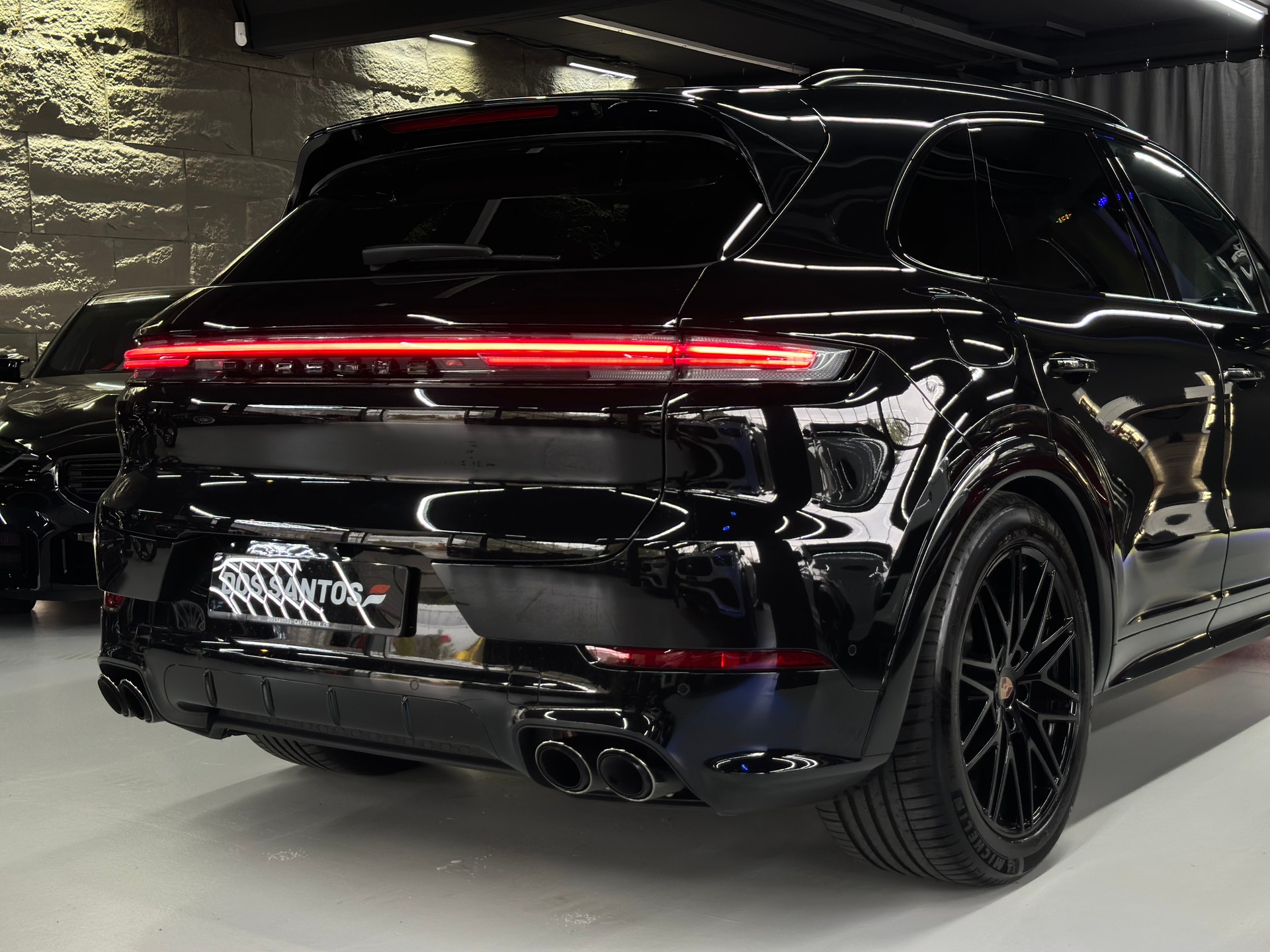 PORSCHE Cayenne GTS Tiptronic-image-3
