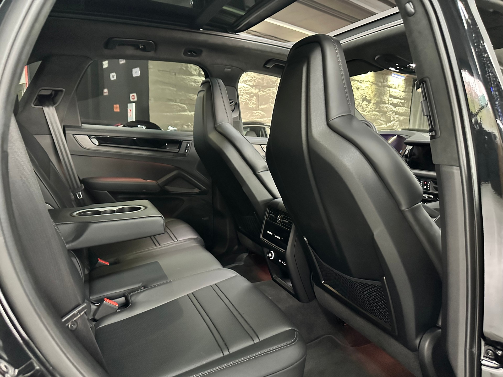 PORSCHE Cayenne GTS Tiptronic-image-10
