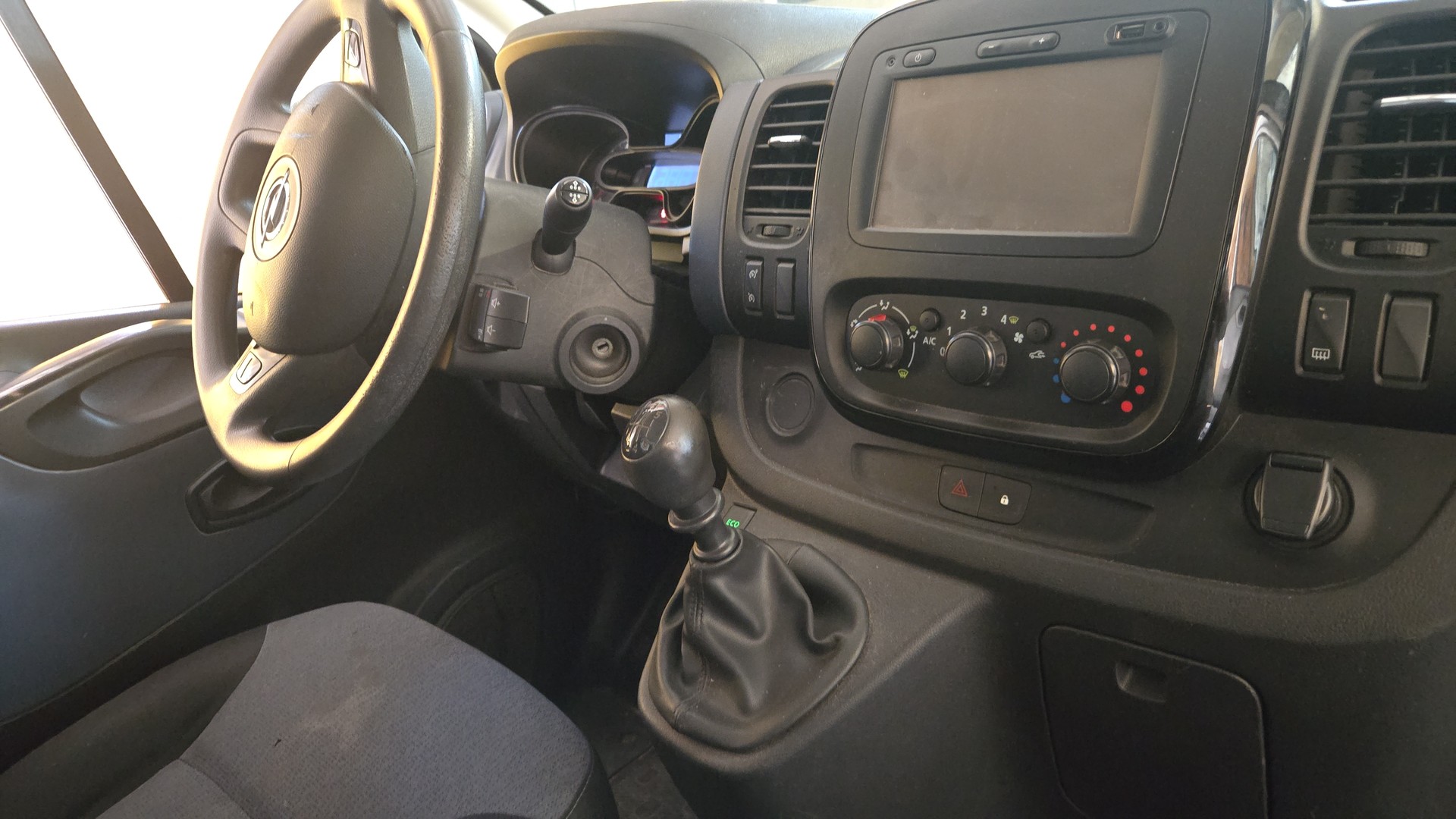 OPEL Vivaro 2.0 CDTI 2.9t L2H1-image-4