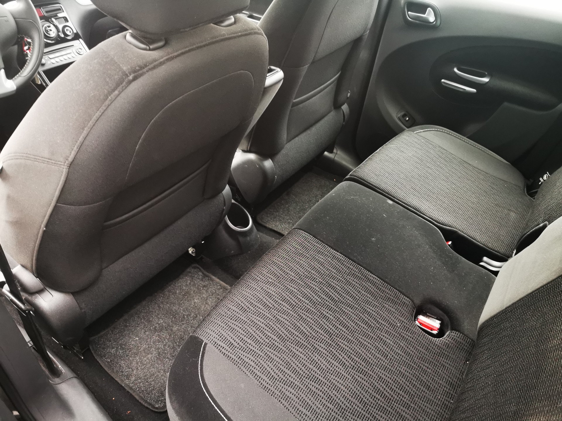 CITROEN C3 Picasso 1.2 Pure Tech**Motorschaden** Problème moteur-image-8