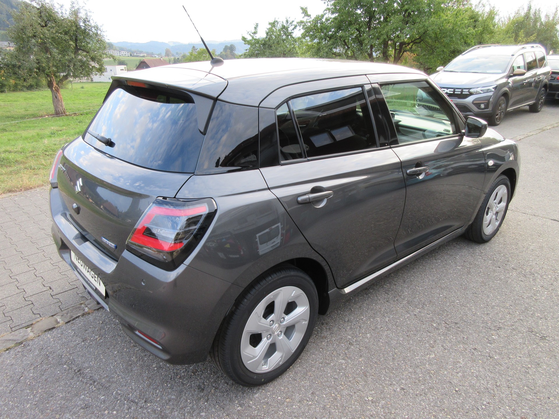 SUZUKI Swift 1.2 Compact + Hybrid CVT NEW MODEL-image-3