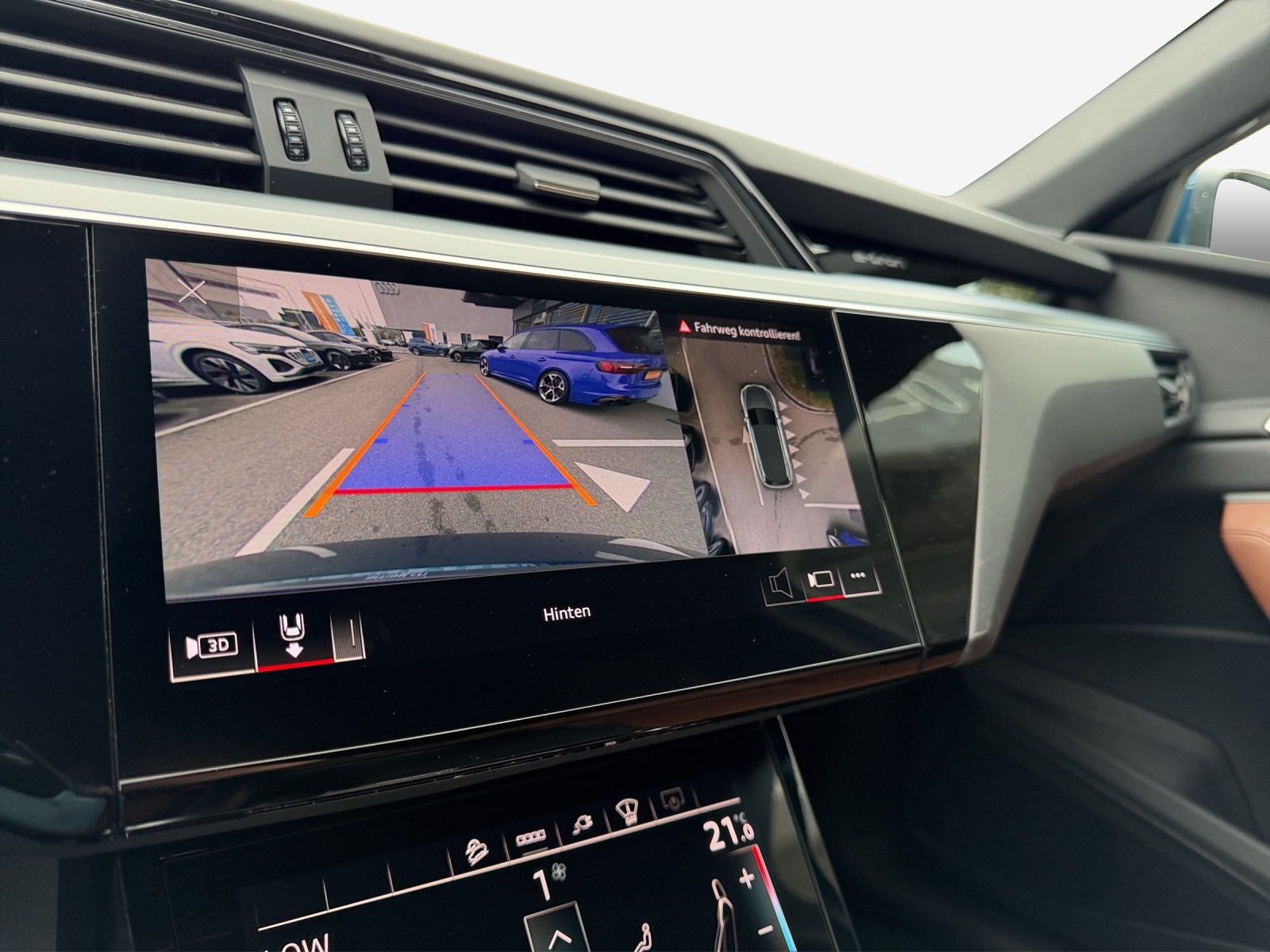 AUDI e-tron 50 Advanced Attraction quattro-image-15