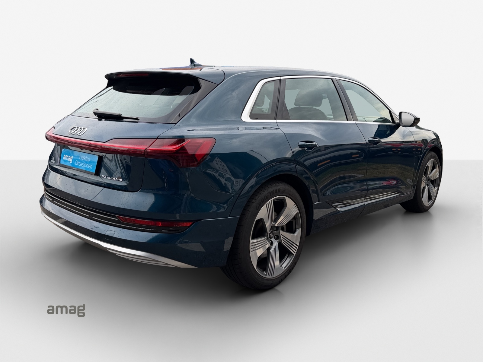 AUDI e-tron 50 Advanced Attraction quattro-image-4