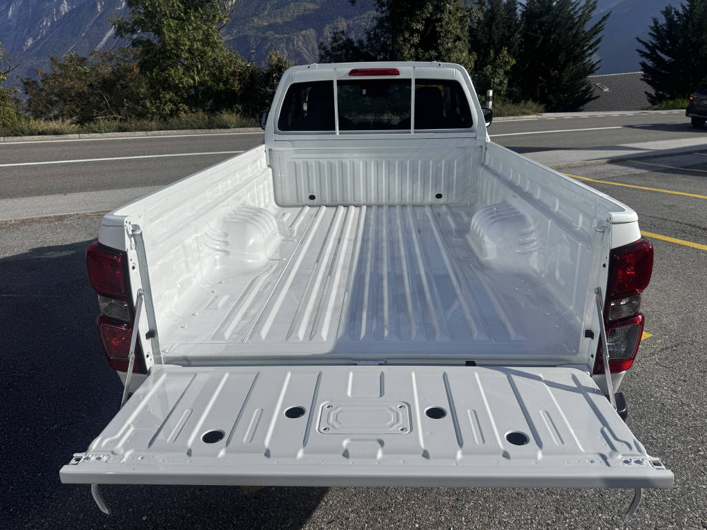 ISUZU D-Max Single pick-up 2.2 DDi B-Strong 4x4-showroom-element-3