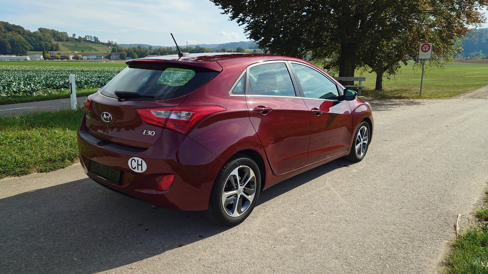 HYUNDAI i30 1.6 GDI Amplia-image-5