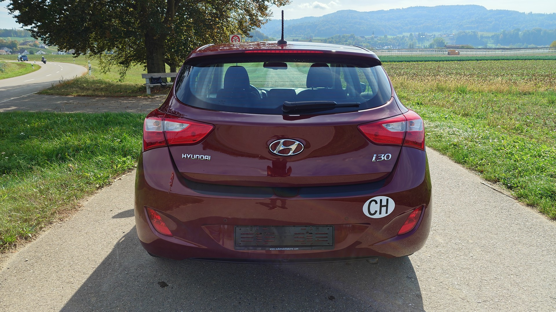 HYUNDAI i30 1.6 GDI Amplia-showroom-element-3