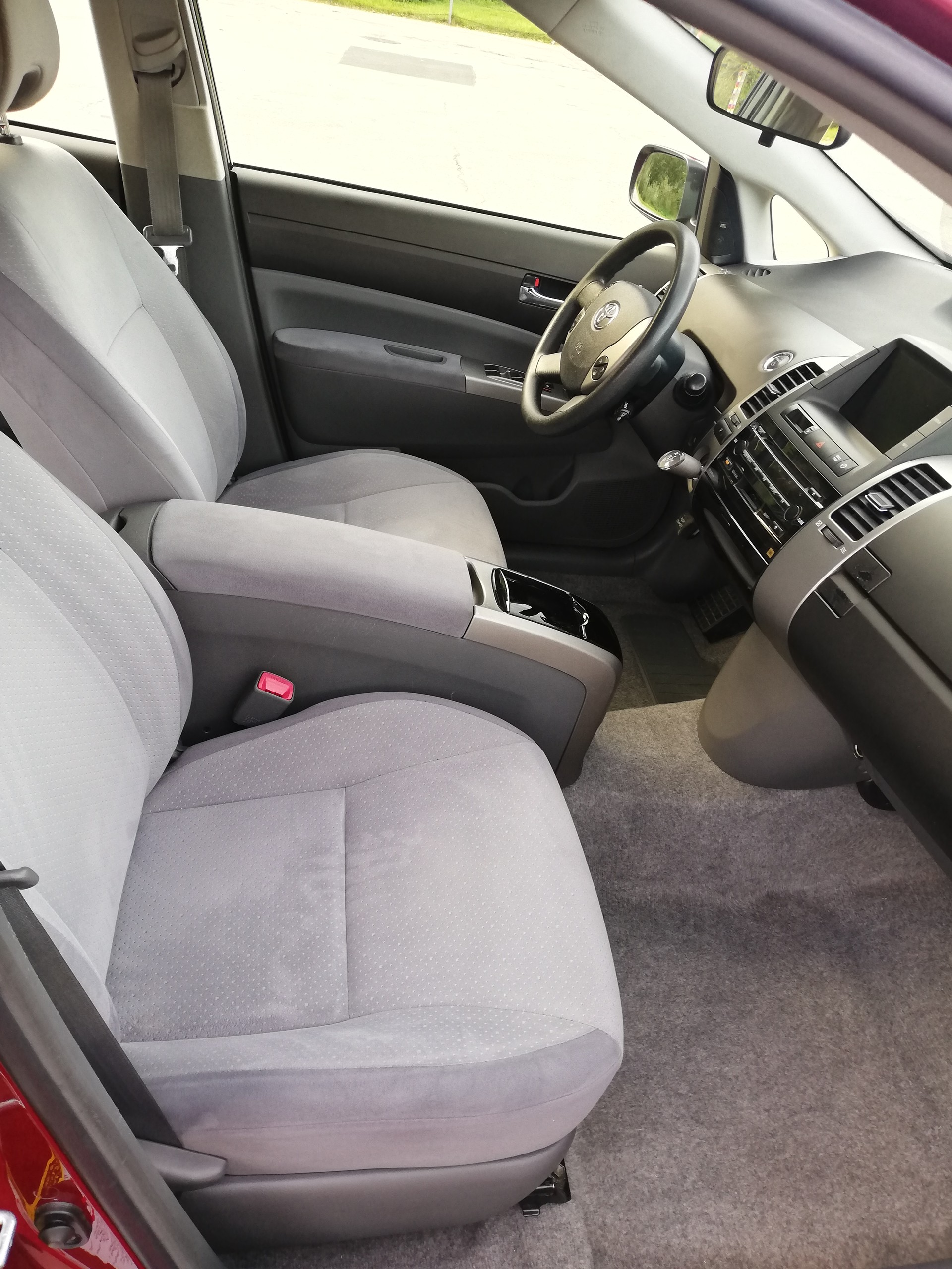 TOYOTA Prius 1.5 16V Hybrid-image-12
