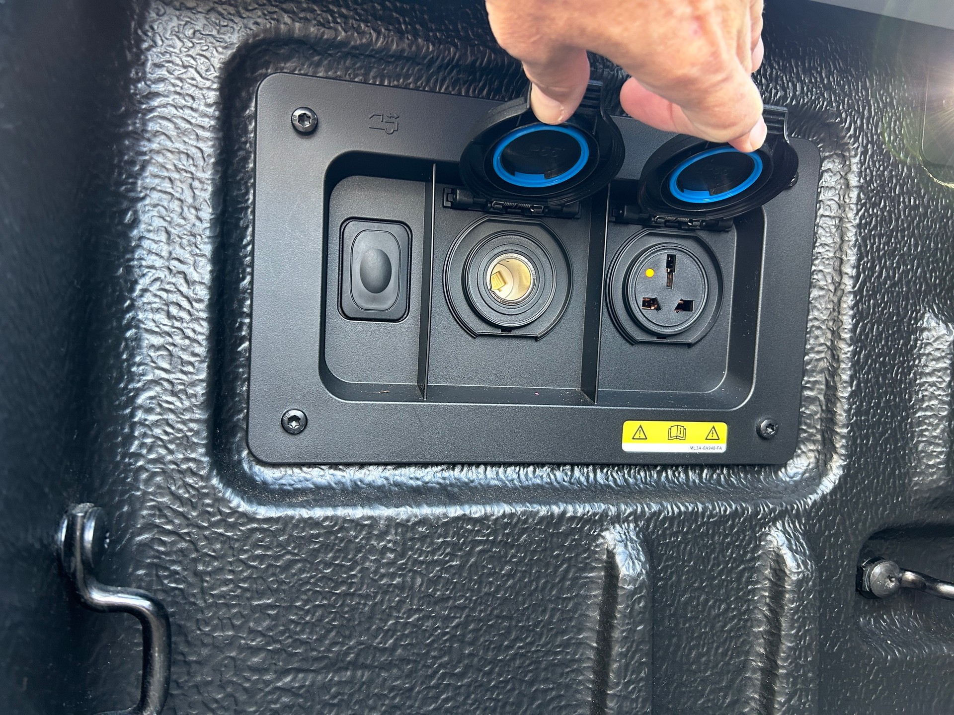 FORD Ranger Wildtrak 3.0 Eco Blue 4WD Automat -AHK 3.5 Tonnen-el. Abdeckrollo-adaptiver Tempomat-360 Grad Kamera--image-28