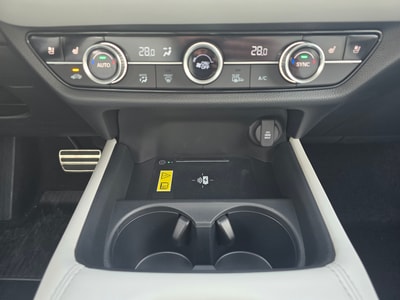 Honda ZR-V 2.0i MMD Advance — photo 12