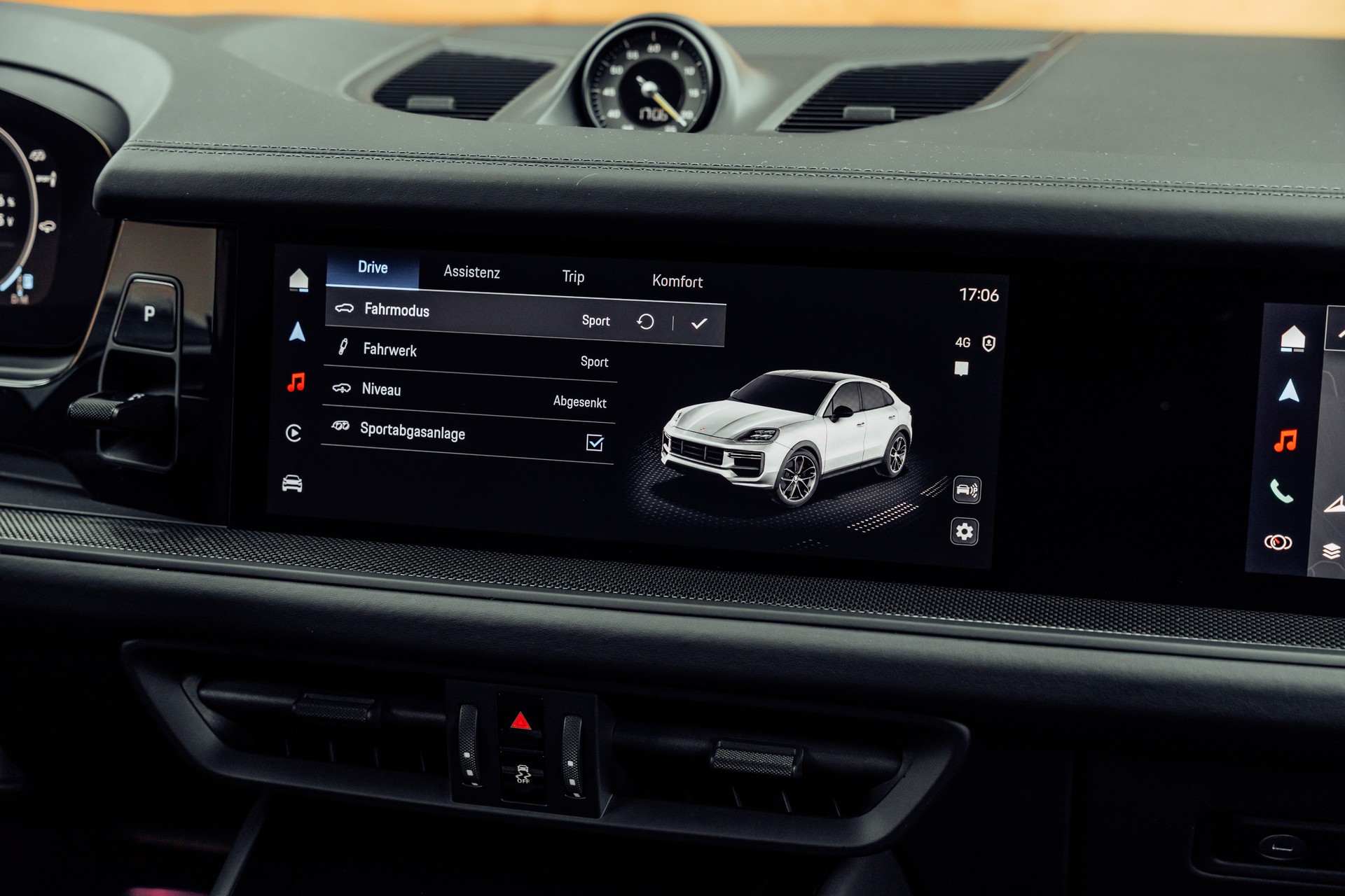 PORSCHE Cayenne Turbo E-Hybrid mit GT-Paket Arktikgrau-image-11