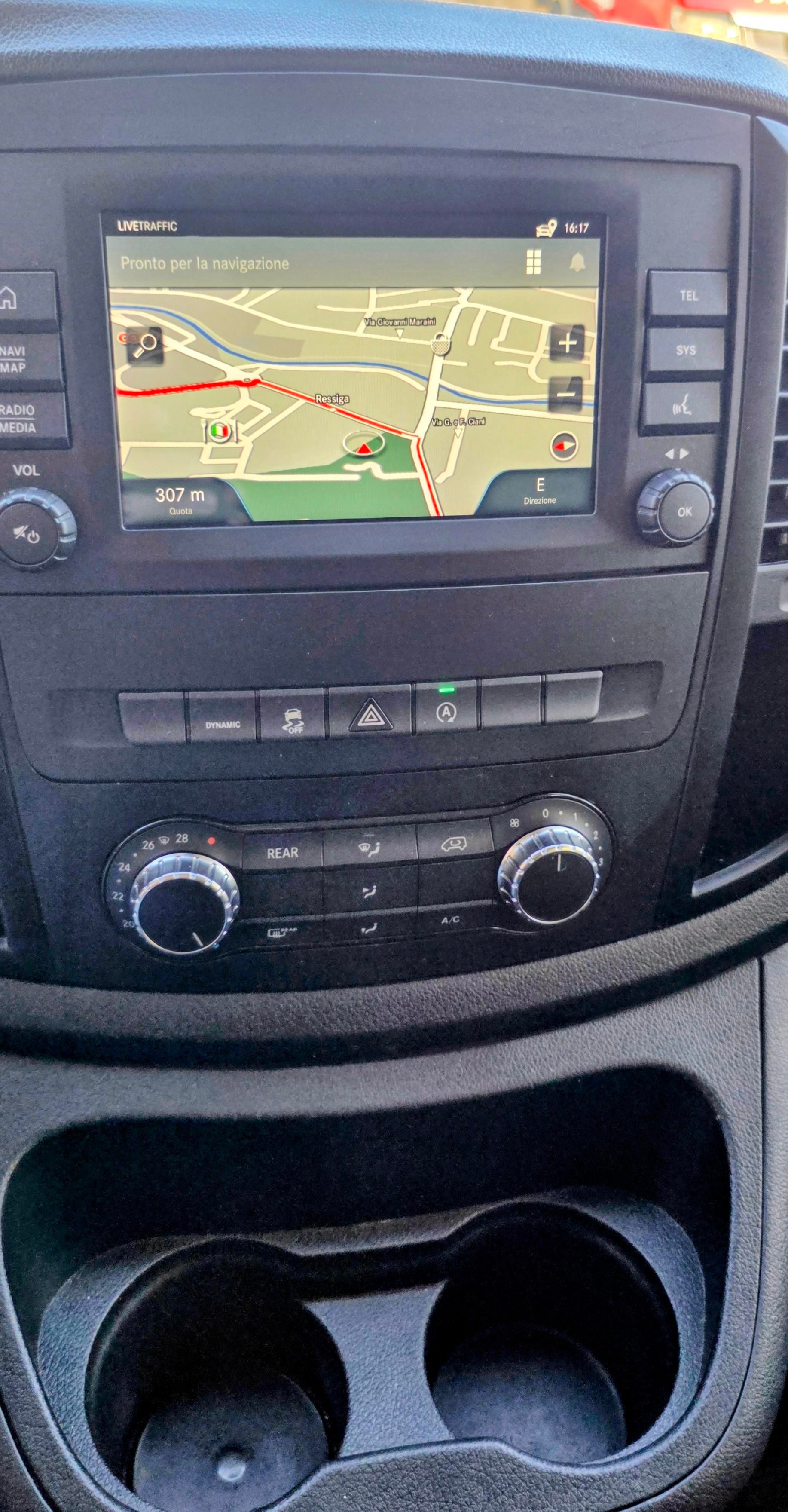 MERCEDES-BENZ Vito 116 CDI Base Tourer 4Matic 9G-Tronic-image-14