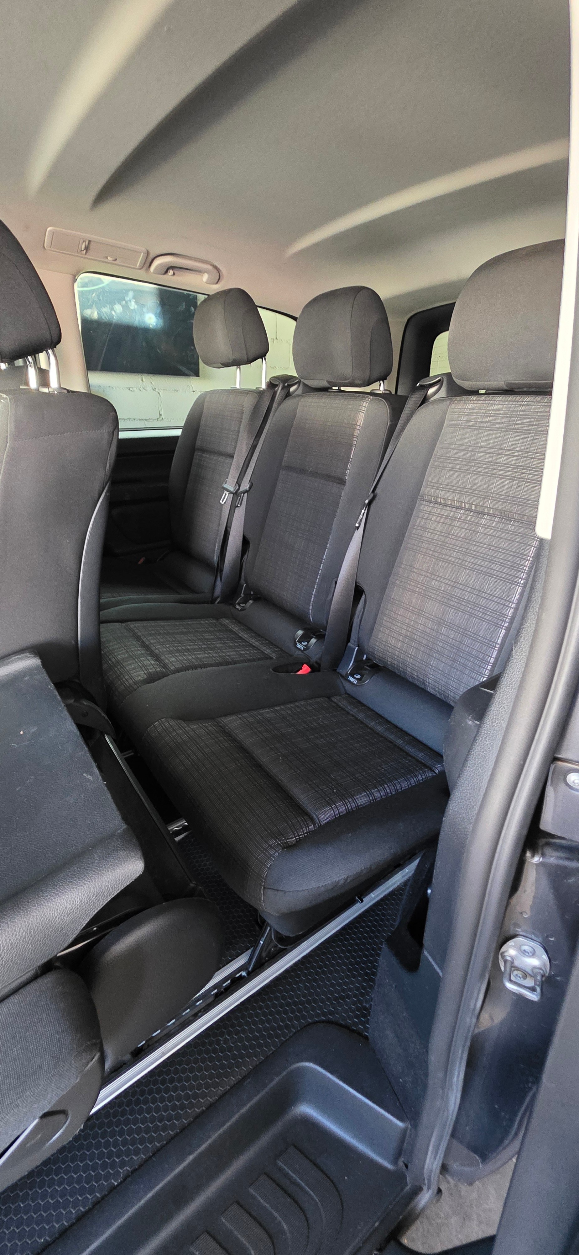 MERCEDES-BENZ Vito 116 CDI Base Tourer 4Matic 9G-Tronic-image-9