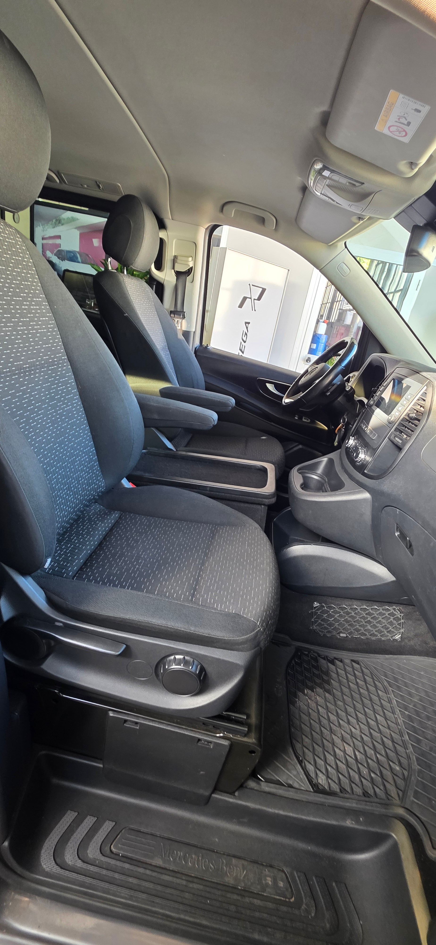 MERCEDES-BENZ Vito 116 CDI Base Tourer 4Matic 9G-Tronic-image-10