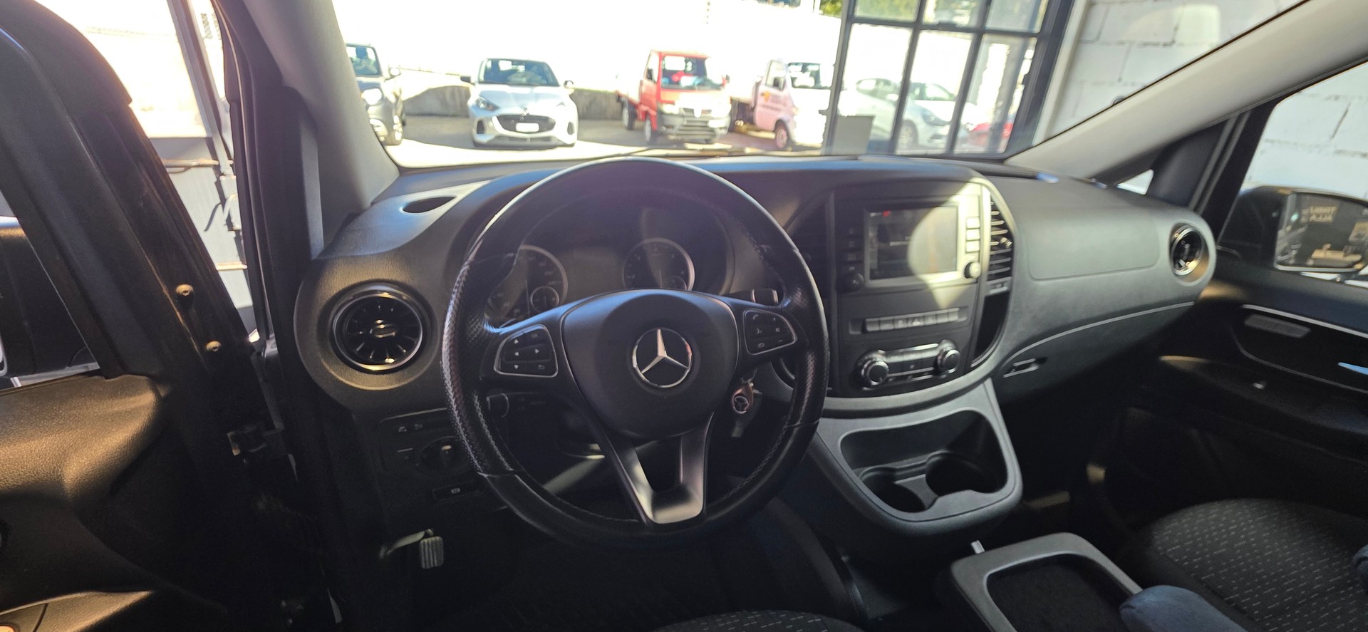 MERCEDES-BENZ Vito 116 CDI Base Tourer 4Matic 9G-Tronic-image-13