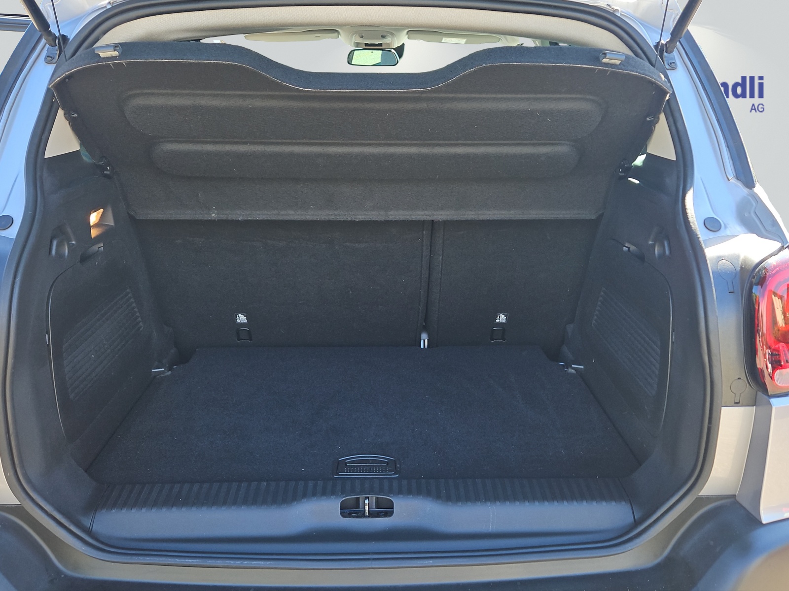 CITROEN C3 Aircross 1.2 PureTech 130 Swiss Edition-image-9