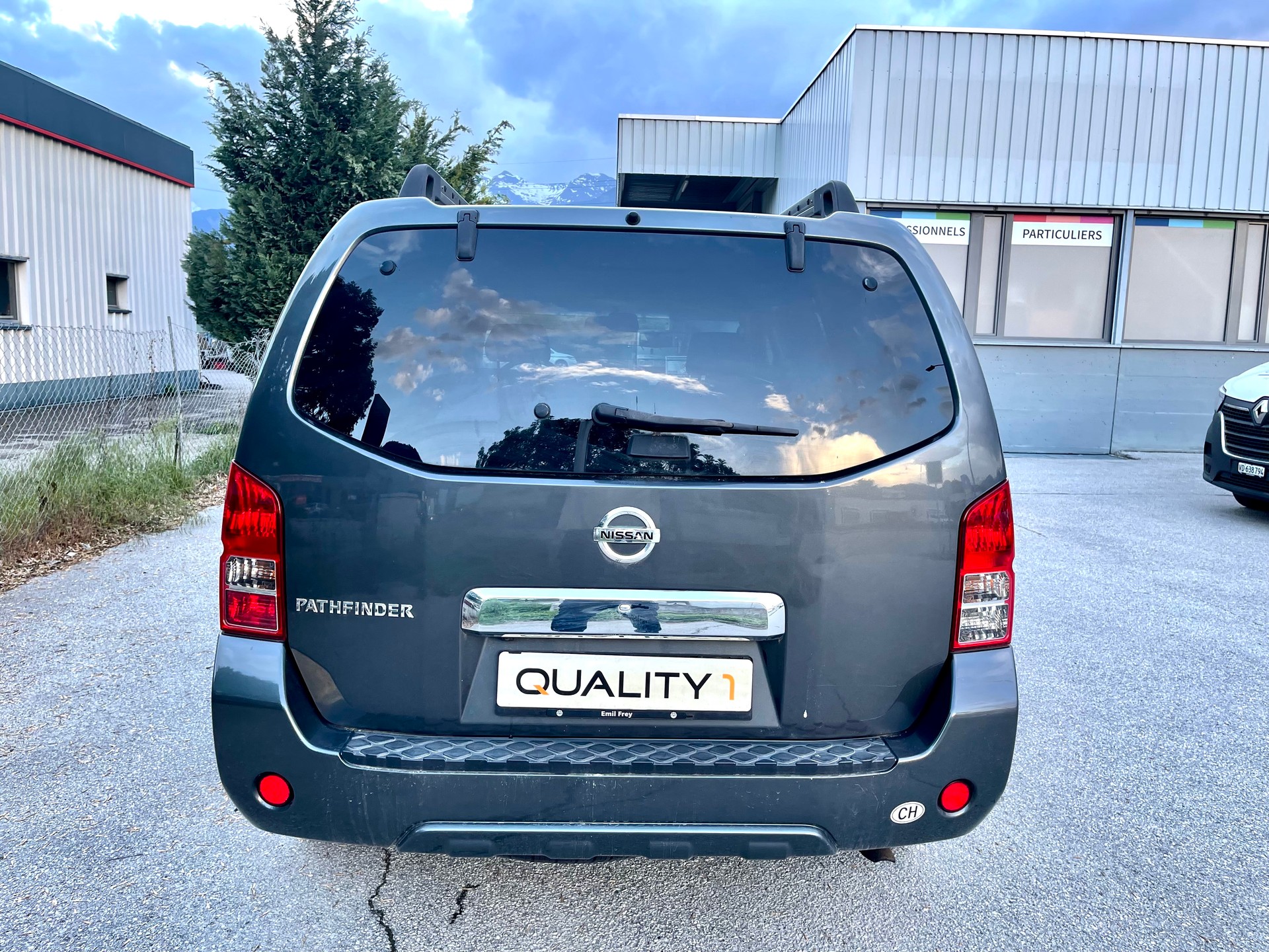 NISSAN Pathfinder 2.5 dCi XE-image-11