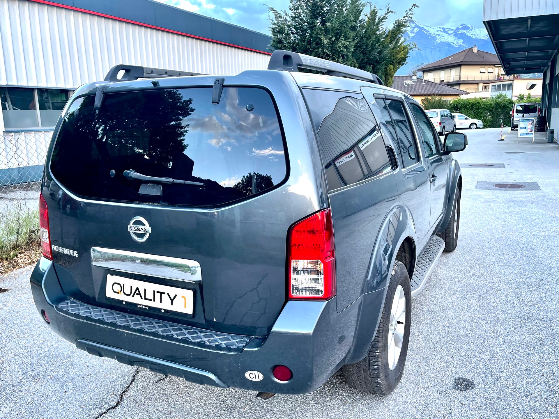 NISSAN Pathfinder 2.5 dCi XE-image-10