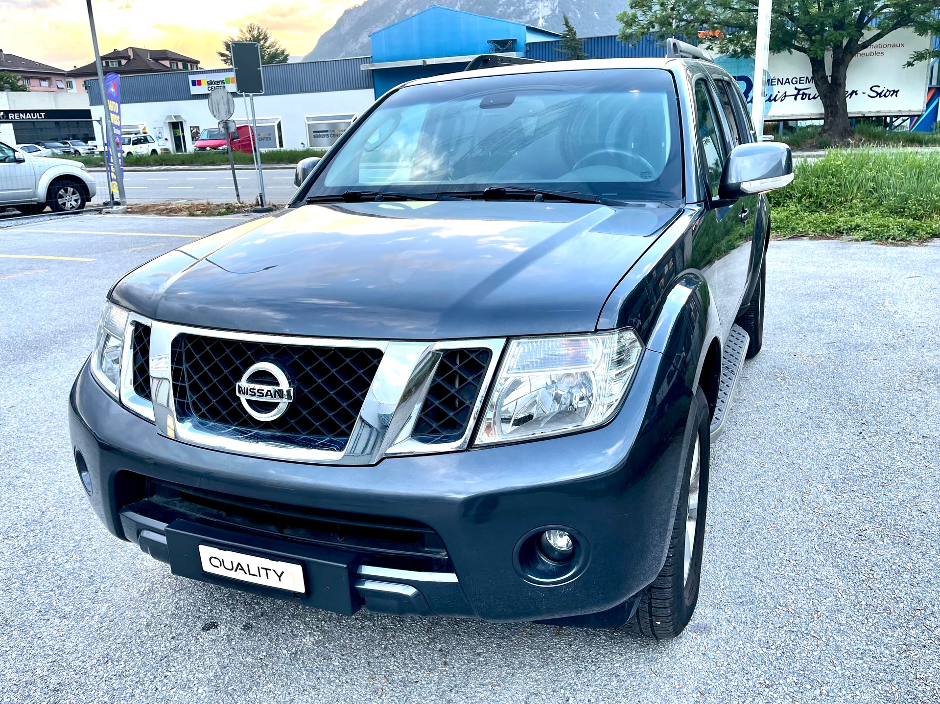 NISSAN Pathfinder 2.5 dCi XE-showroom-element-2
