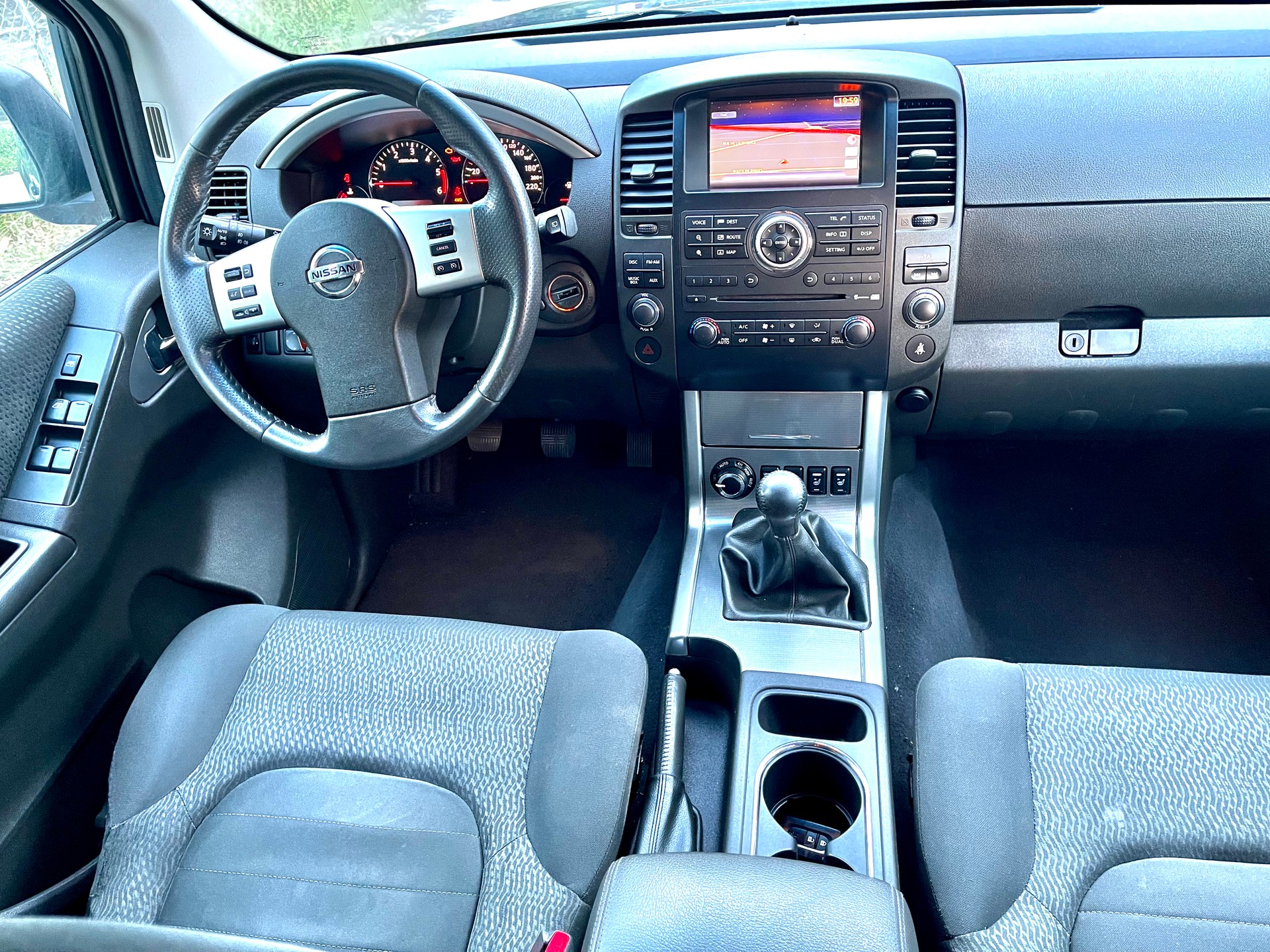 NISSAN Pathfinder 2.5 dCi XE-showroom-element-1