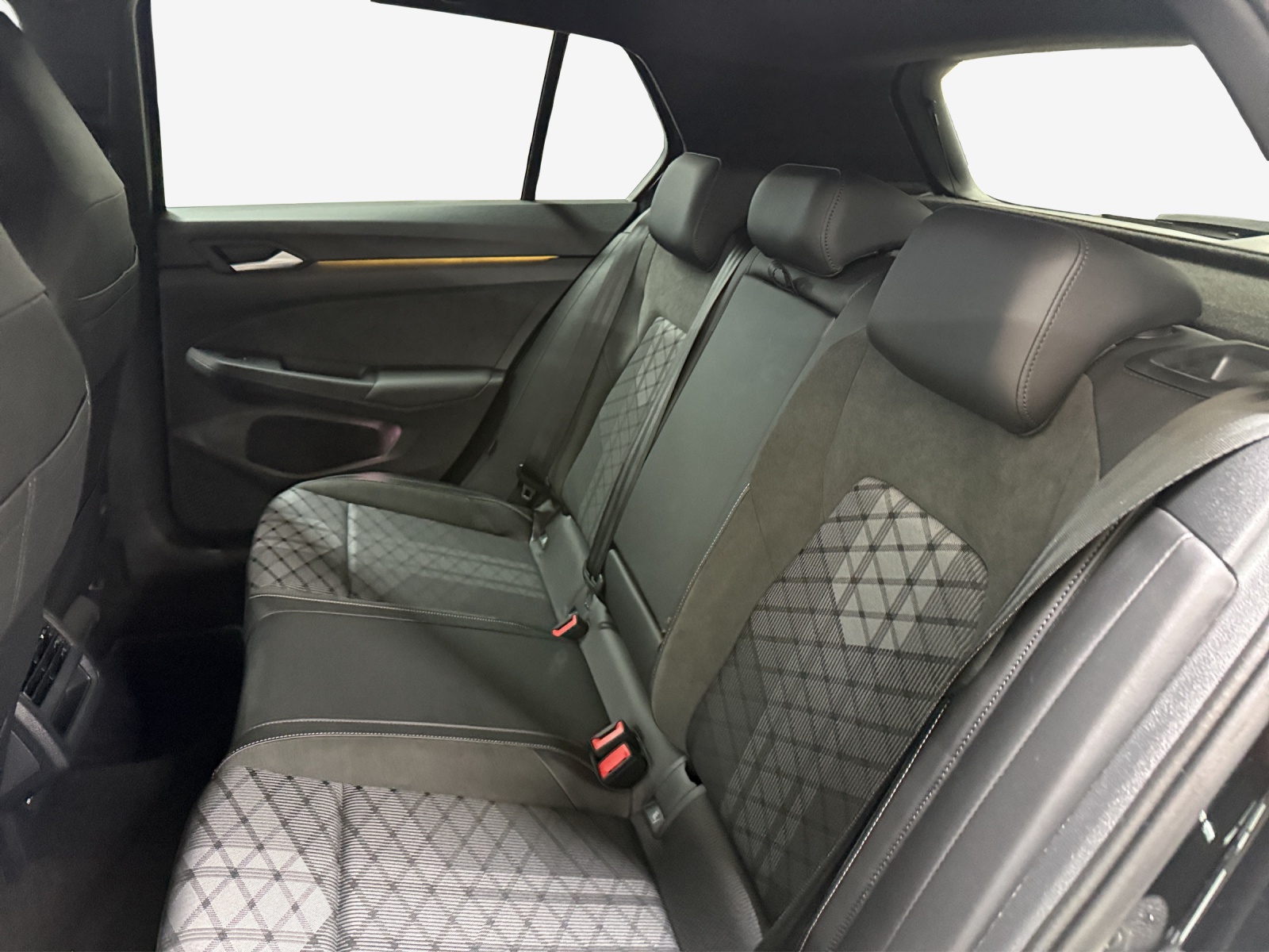 VW Golf 2.0 TSI R-Line DSG 4 Motion-image-11