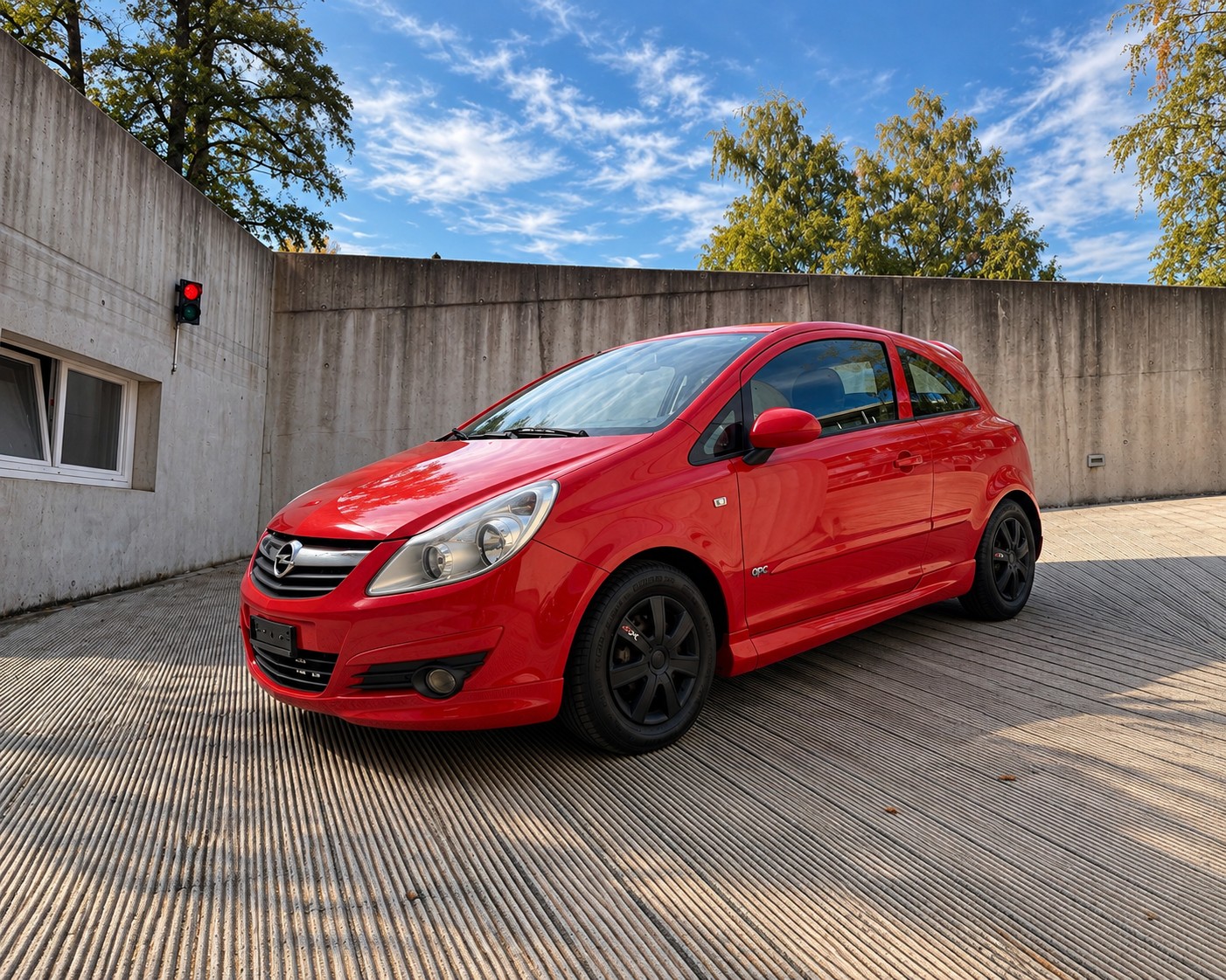 OPEL CORSA 1.4i *OPC-Line* Automat / Klima / ab MFK / ab Service-image-1
