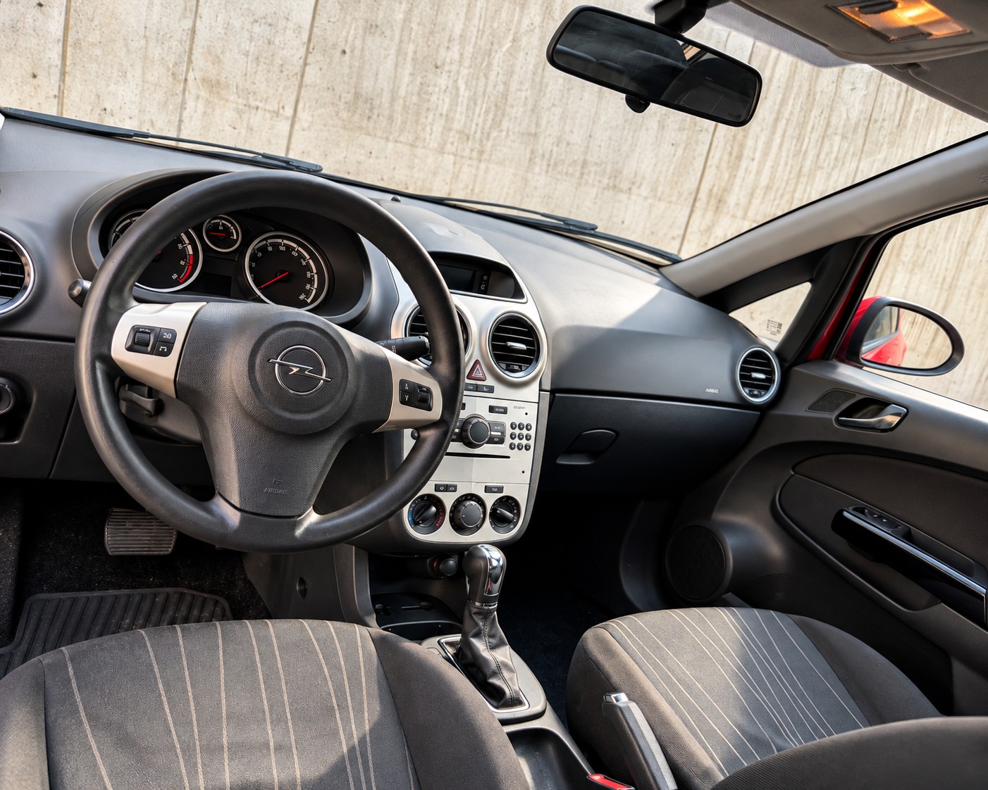 OPEL CORSA 1.4i *OPC-Line* / Klima / ab MFK / ab Service-image-6