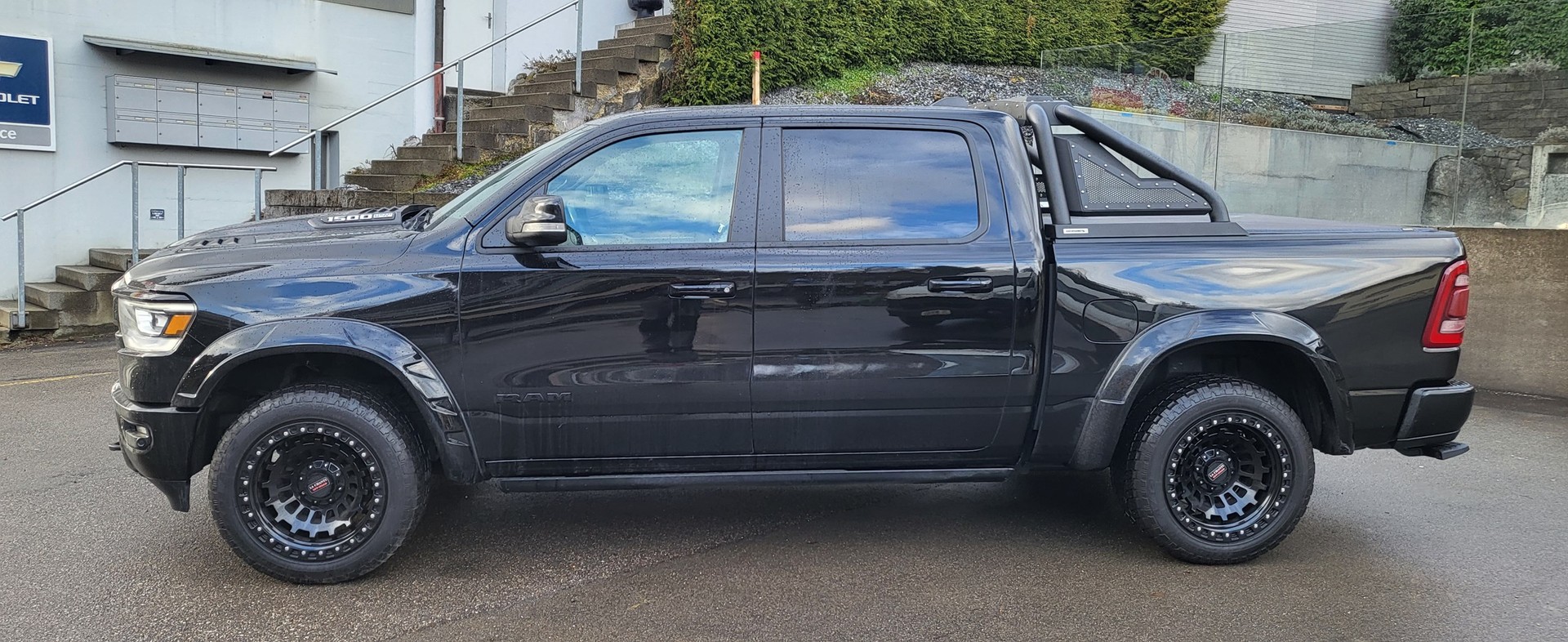 DODGE Ram 5.7 Hemi Crew Cab Larime Sport-image-2