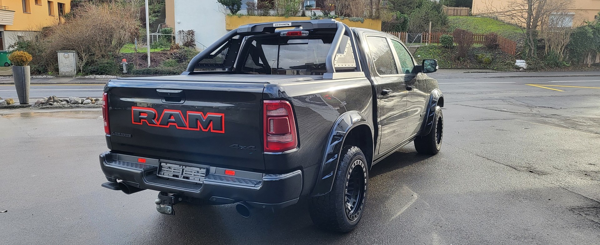 DODGE Ram 5.7 Hemi Crew Cab Larime Sport-image-4