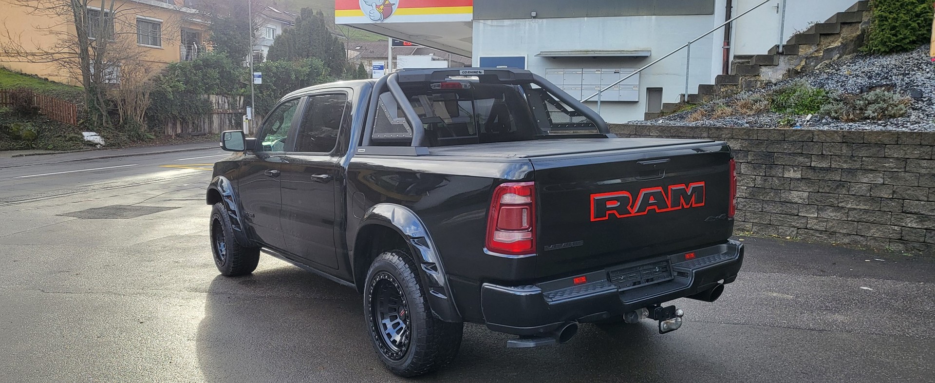 DODGE Ram 5.7 Hemi Crew Cab Larime Sport-image-3