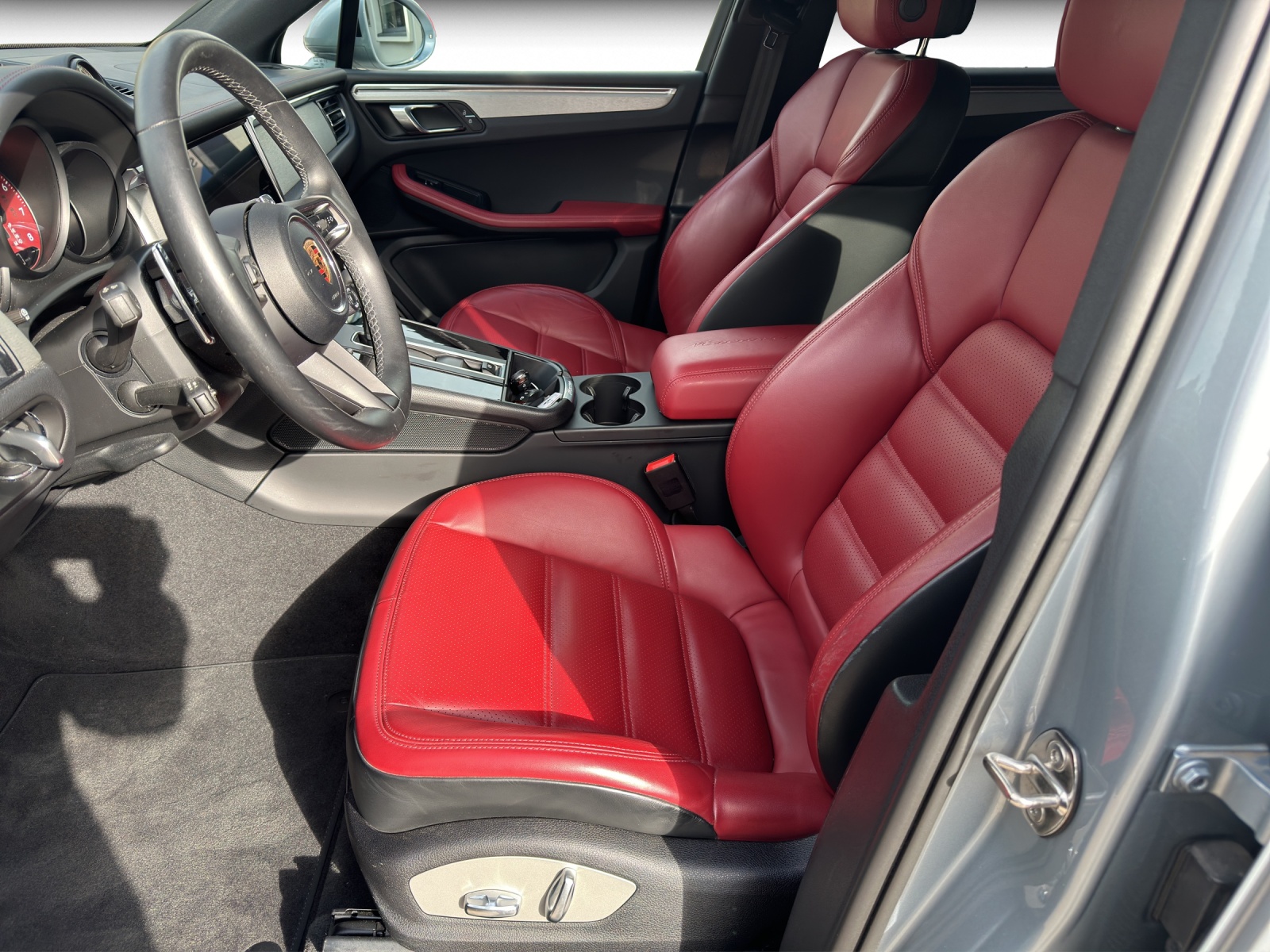 PORSCHE Macan GTS PDK-image-8