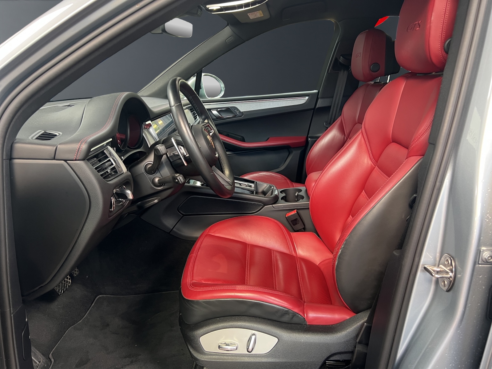PORSCHE Macan GTS PDK-image-8