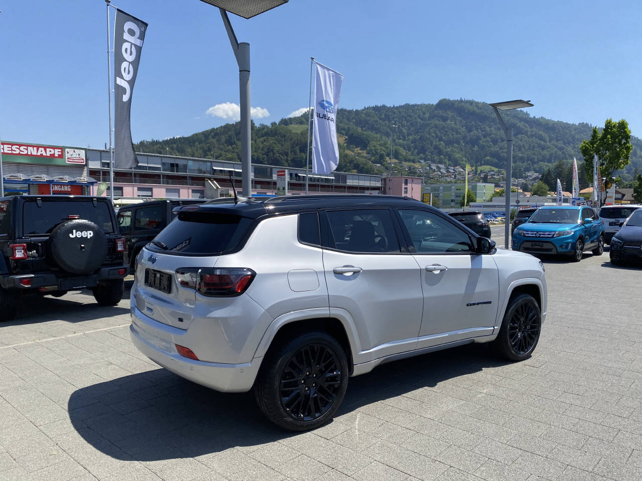 JEEP Compass 1.3 S Plus Sky 4xe-image-4
