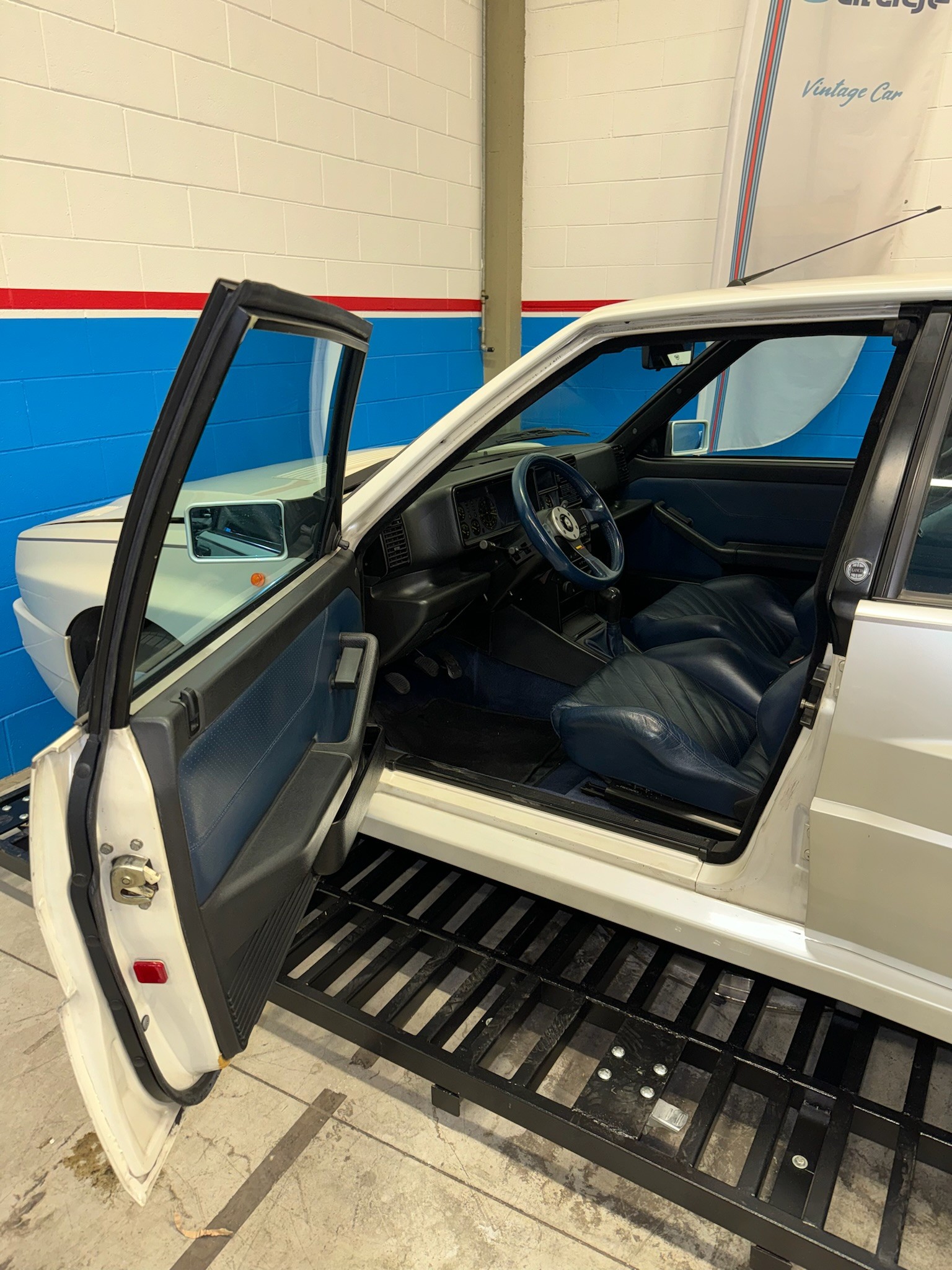 LANCIA Delta HF Integrale Evo 4V-image-9