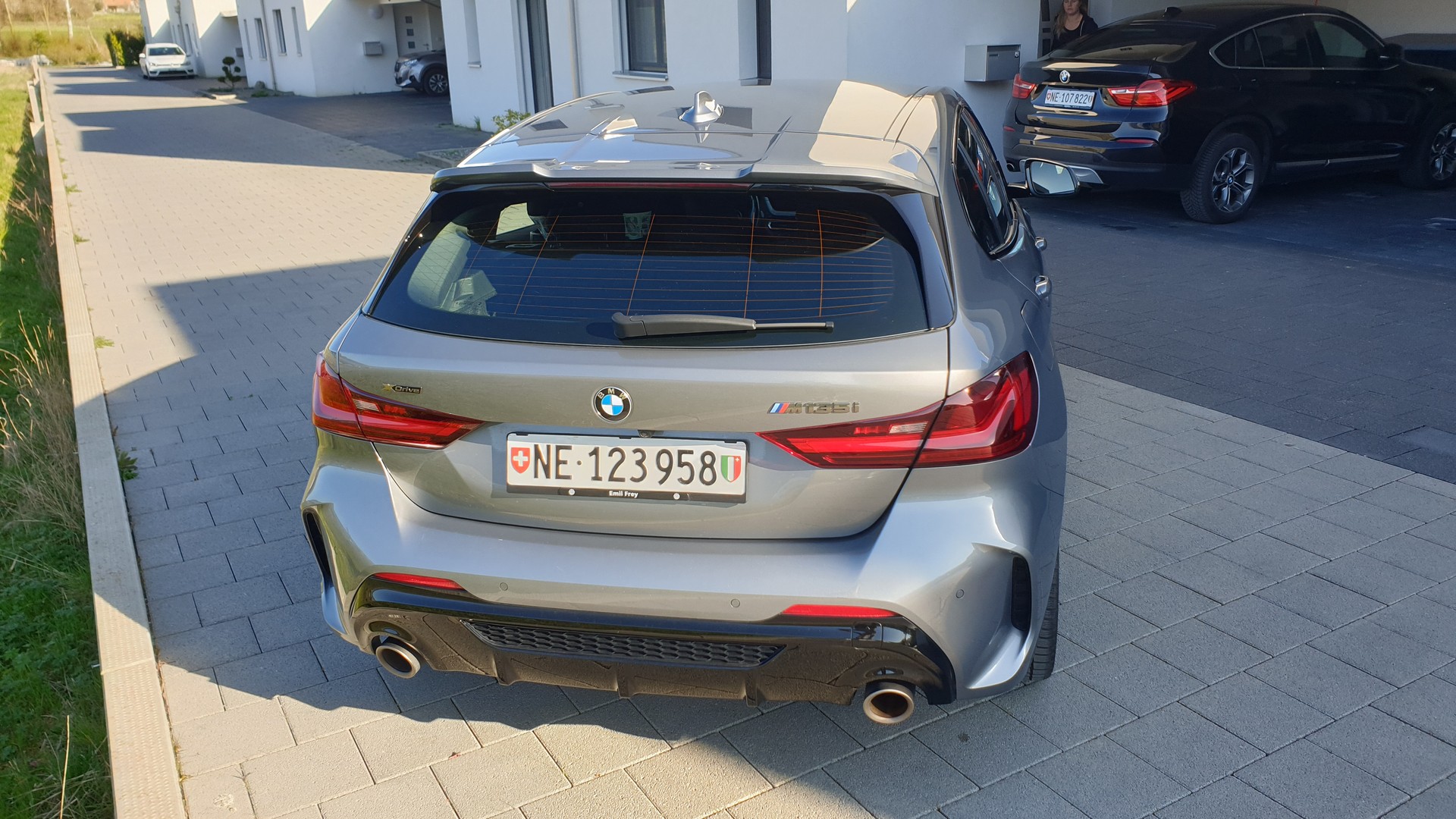 BMW M135i xDrive Steptronic-image-3