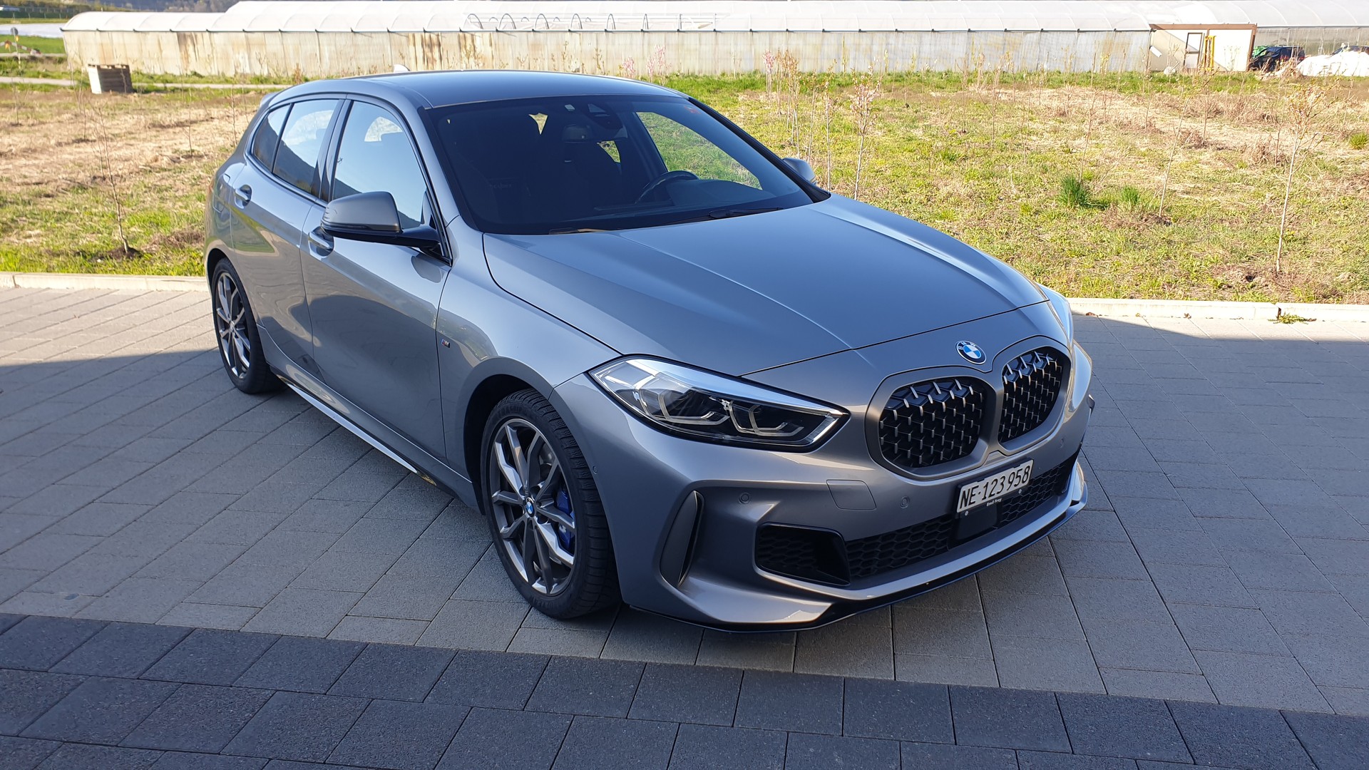BMW M135i xDrive Steptronic-image-0
