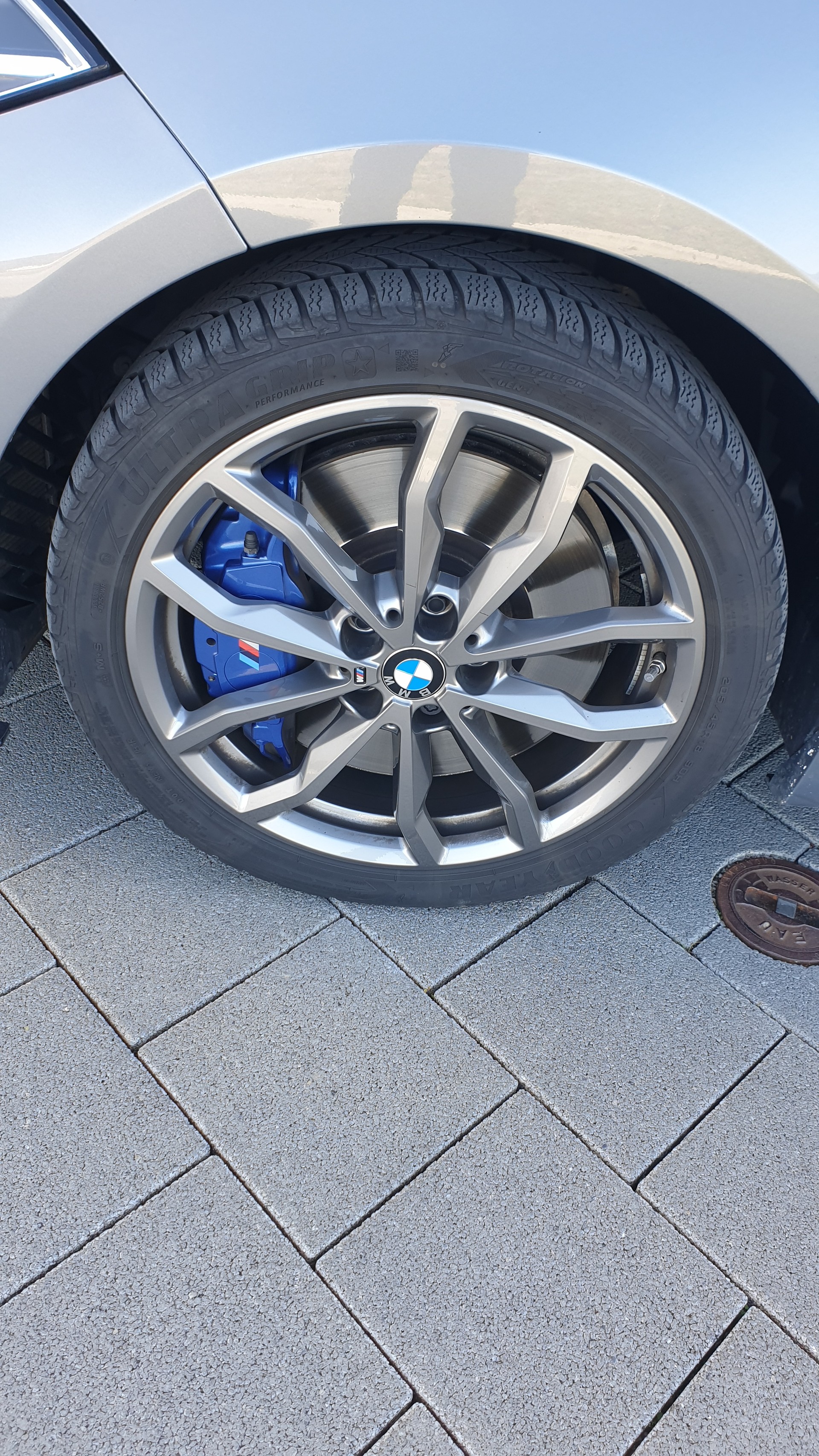 BMW M135i xDrive Steptronic-image-5