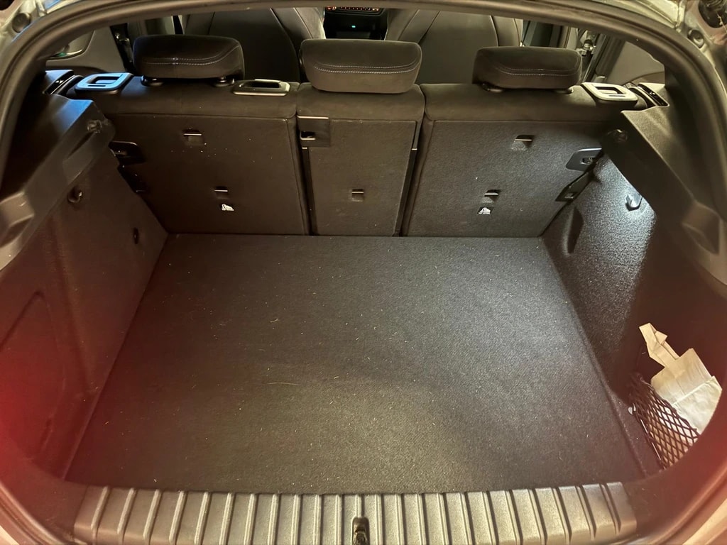 BMW M135i xDrive Steptronic-image-11